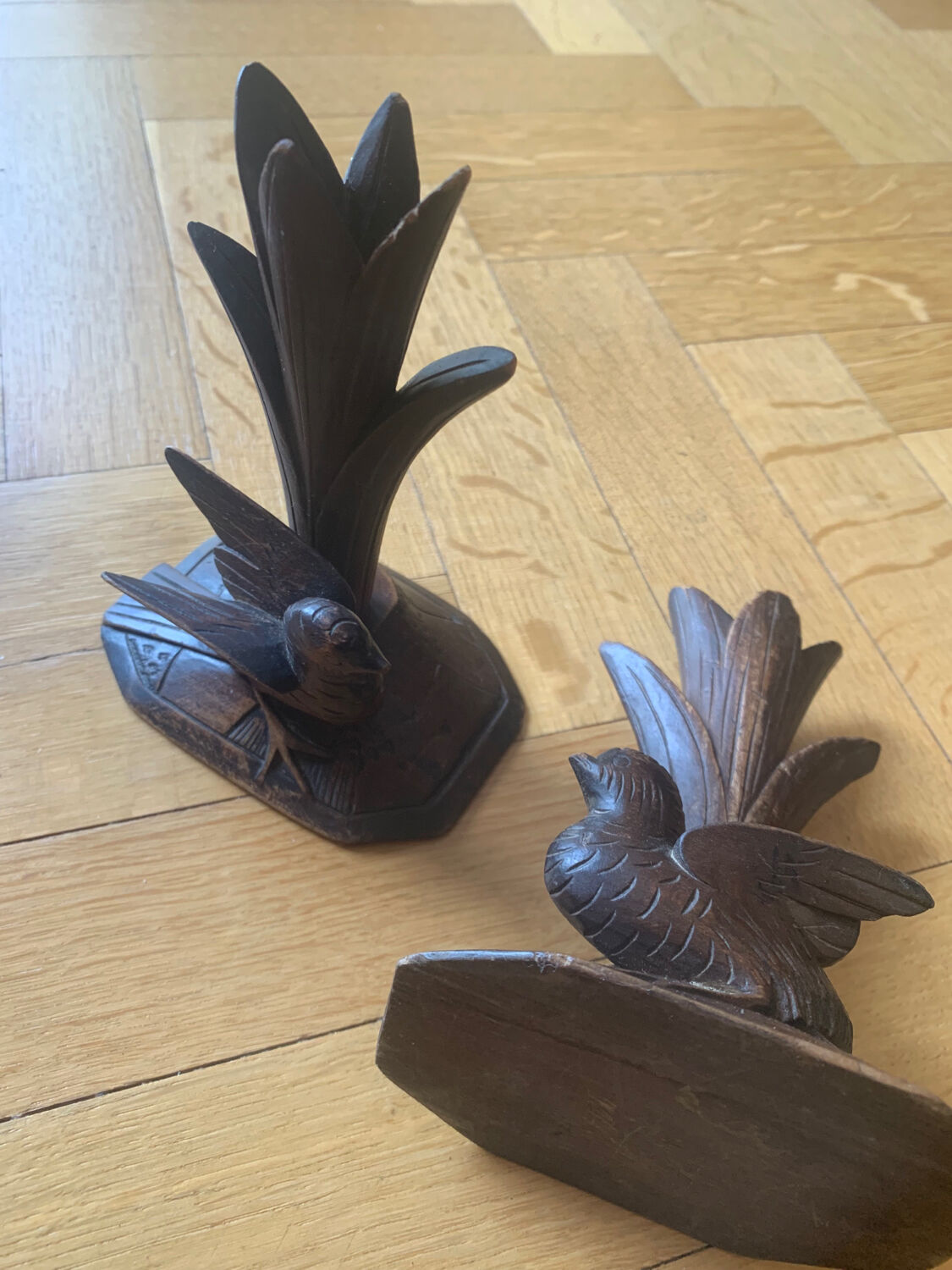 Carved wooden bird candlesticks - Black Forest