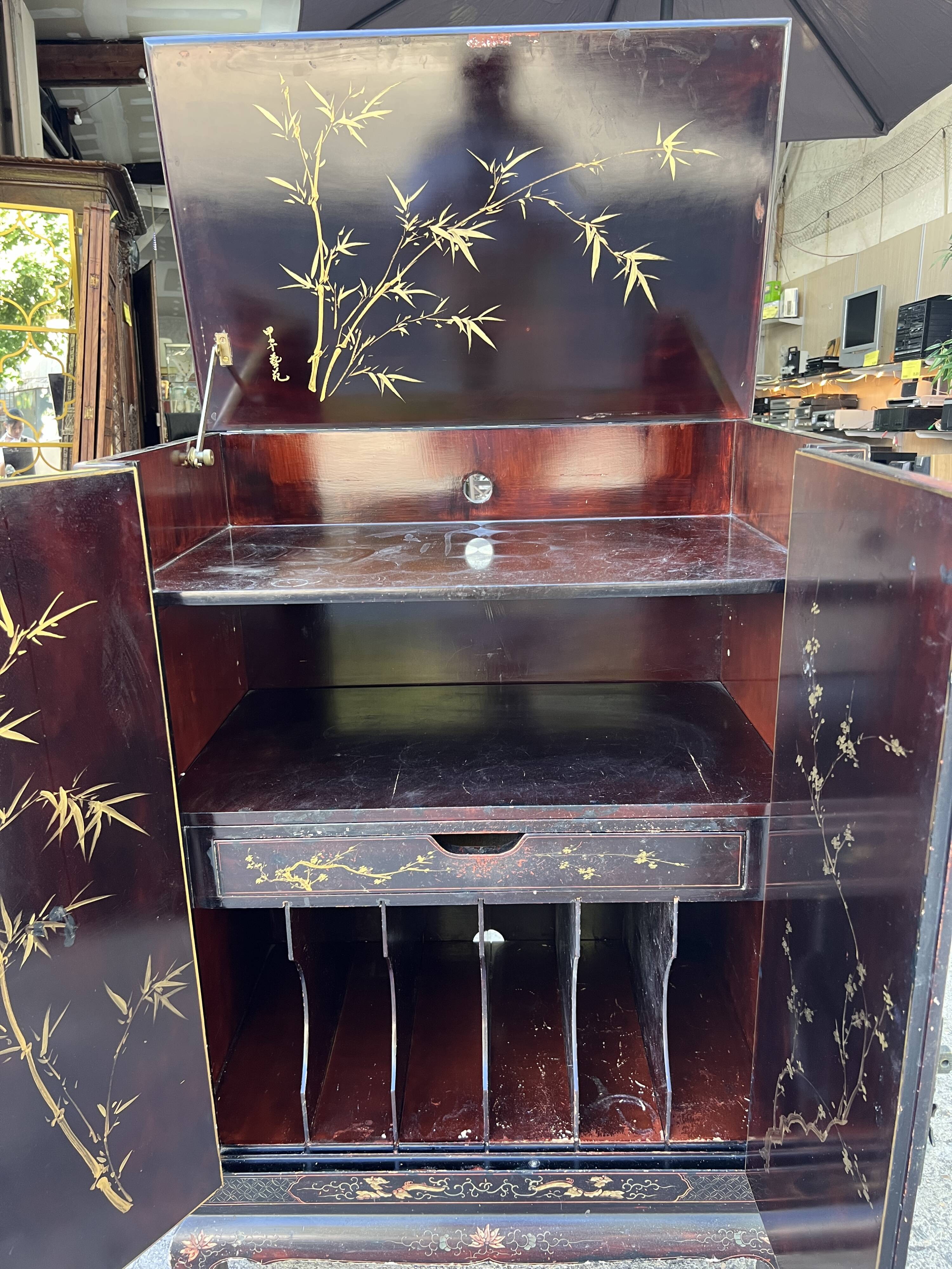 Asian turntable/vinyl cabinet in lacquered wood