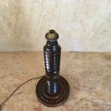 Lampe en bois tourné