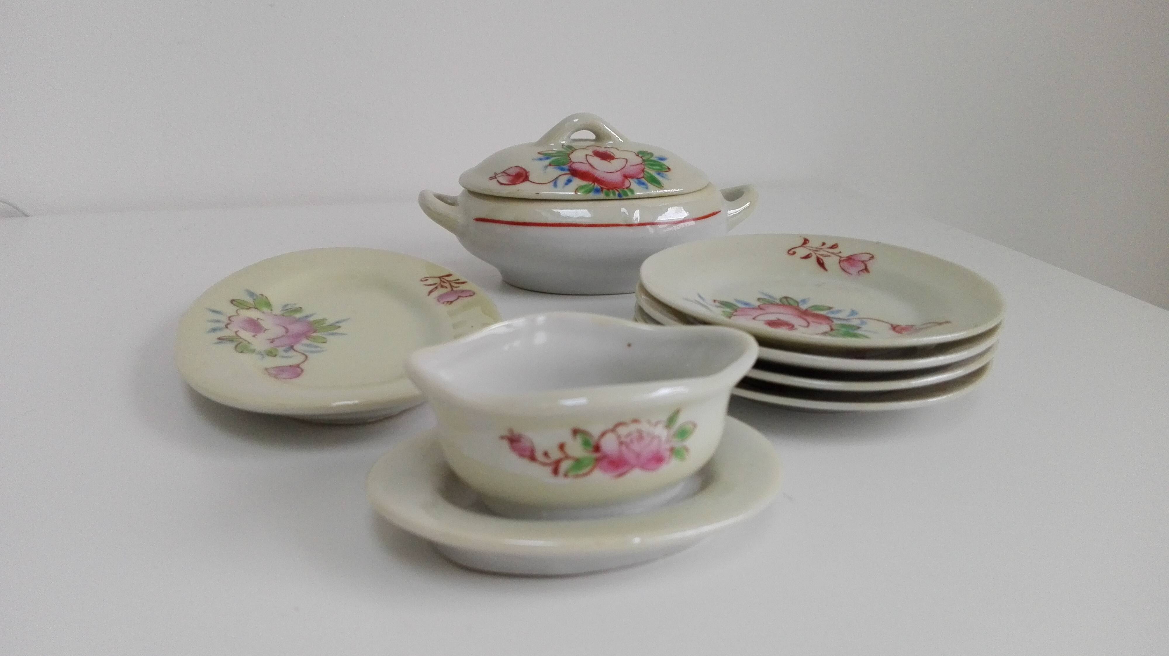 Antique iridescent porcelain dinette