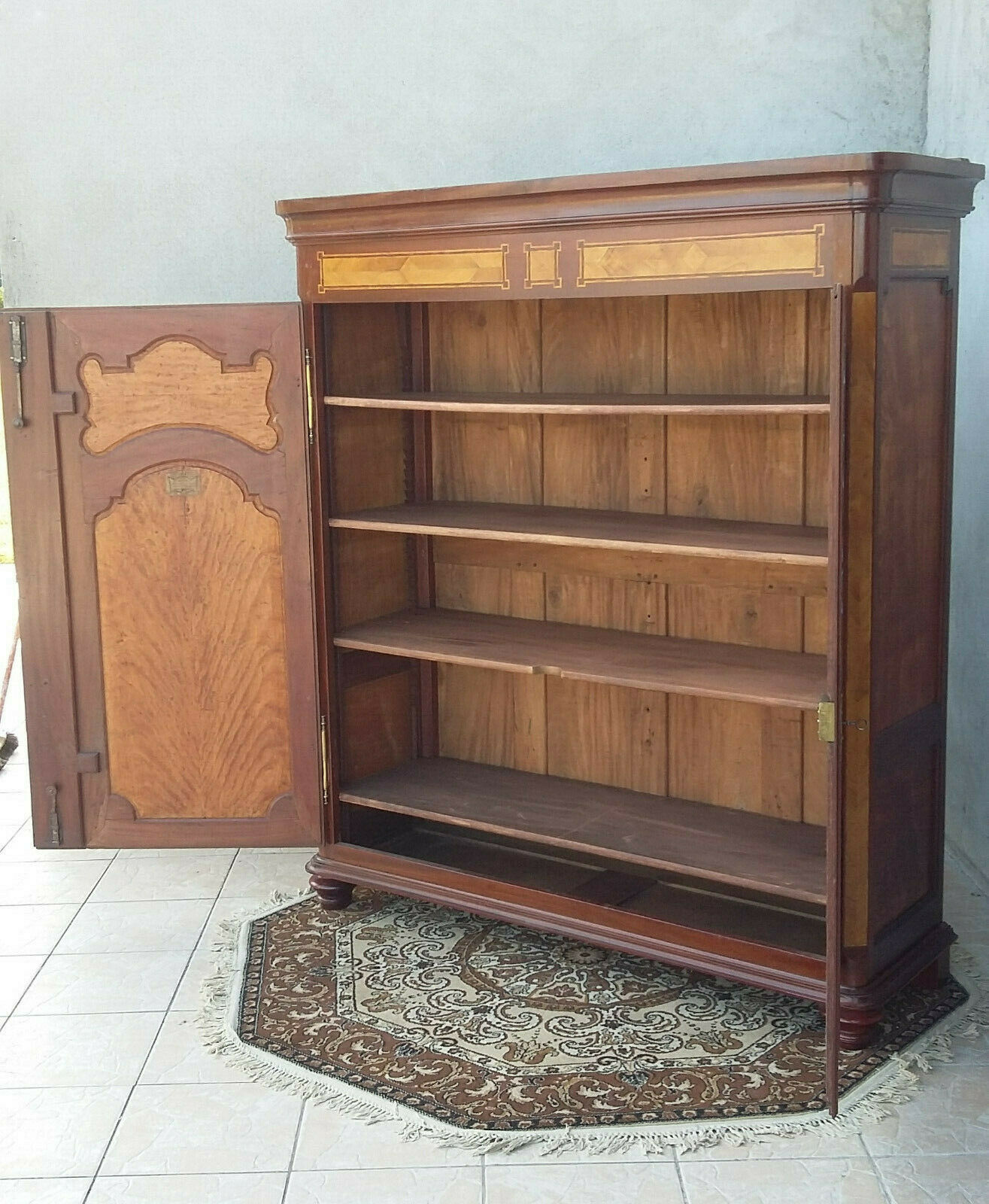 18th century English-style mahogany wardrobe Devaux 1788