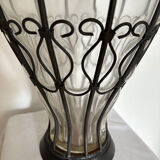 Vase soufflé avec fer forgé