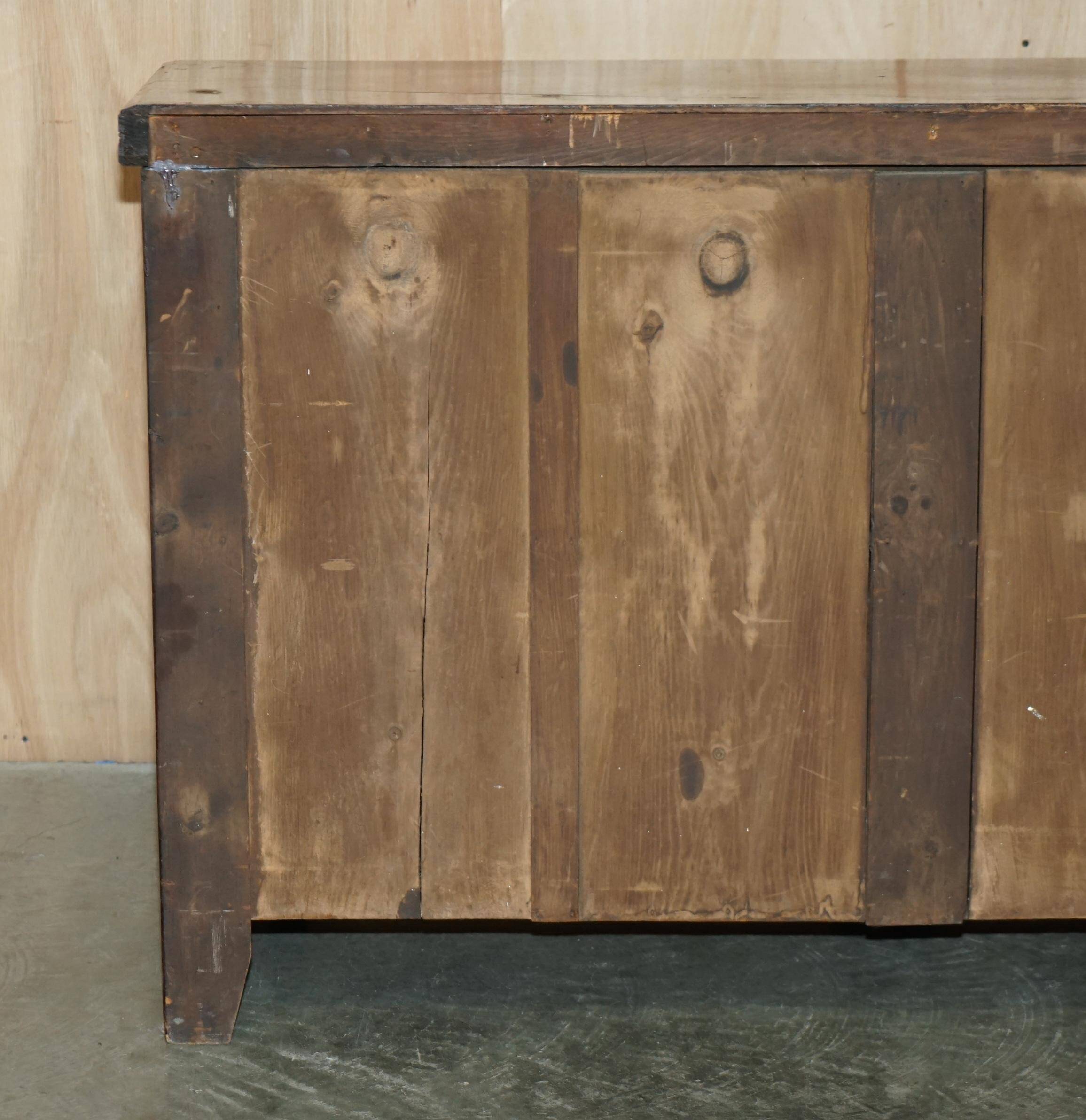 Victorian English oak rustic buffet circa 1880 with drawers.