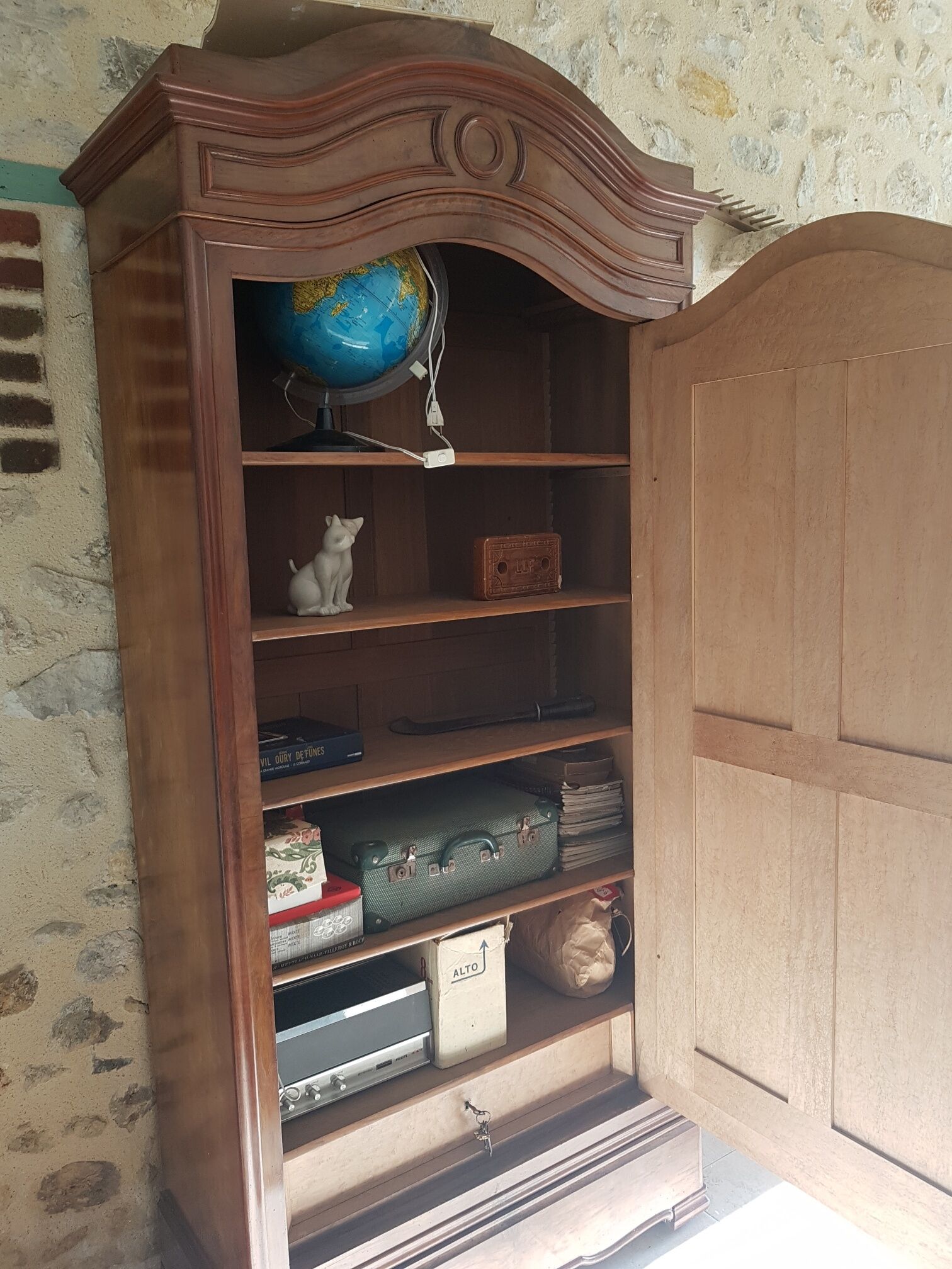 Bedroom wardrobe linen antique ice cabinet