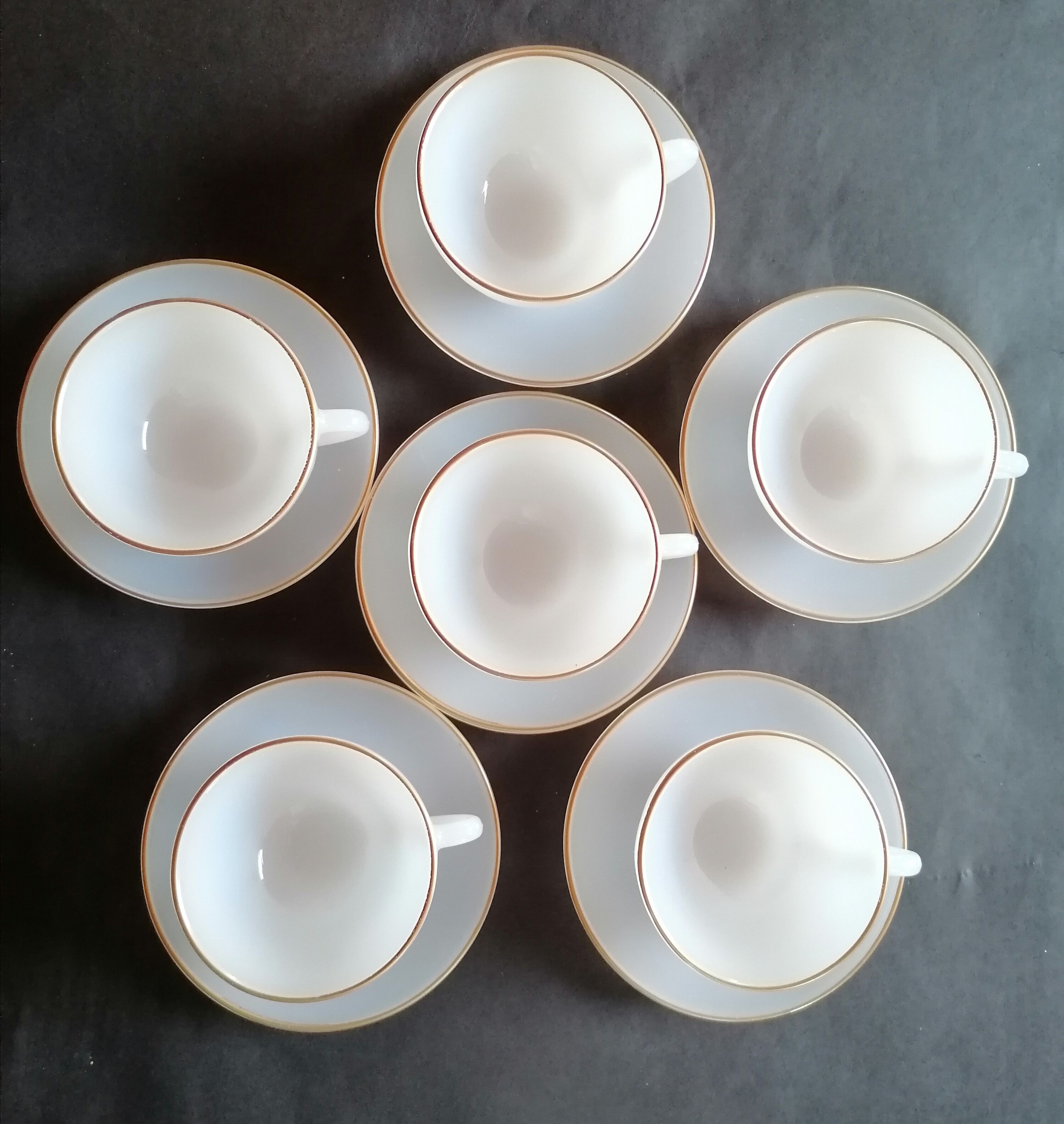 6 cups arcopal white opaline