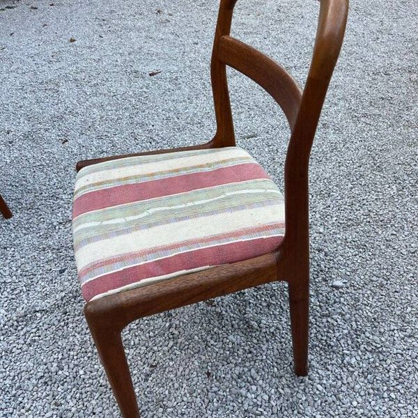 Paire de chaises scandinaves en teck, années 60