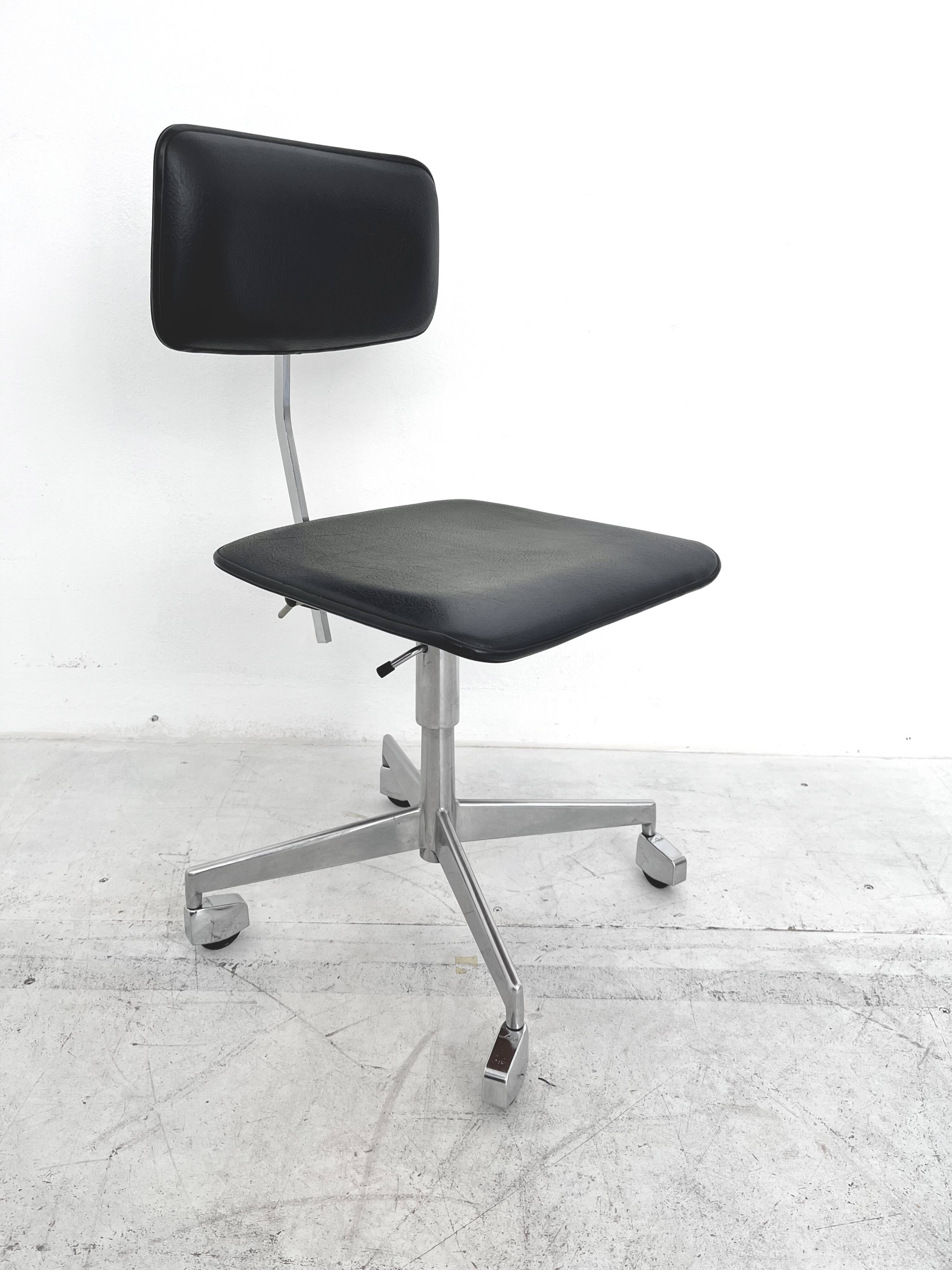 Danish design office chair Labofa