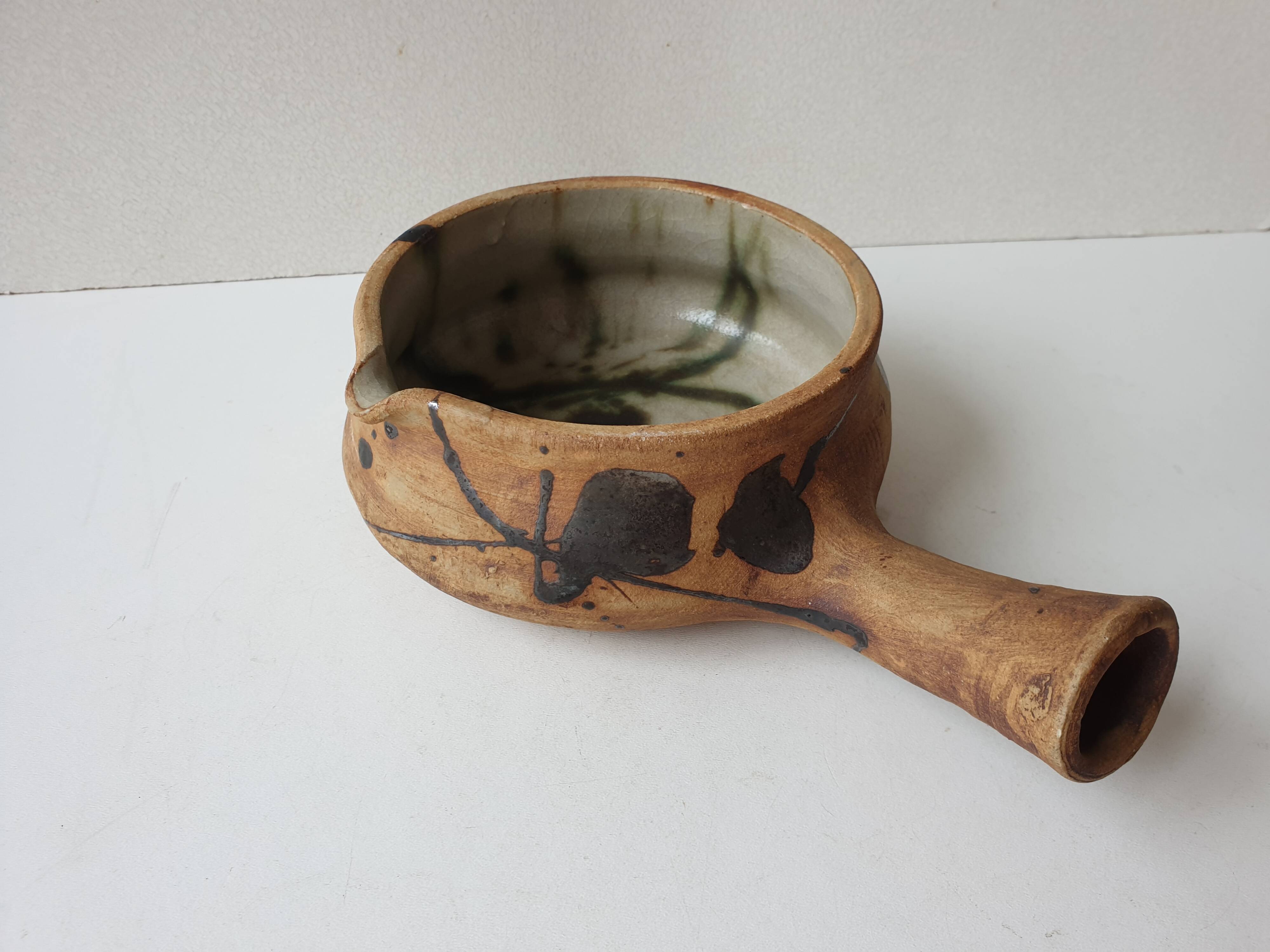 Ceramic fondue pot signed La colombe (Vallauris) 1970s