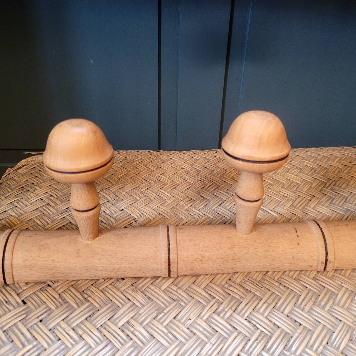 Coat rack with 5 turned wooden hooks from the 30s