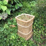 Vintage wicker and scoubidou basket