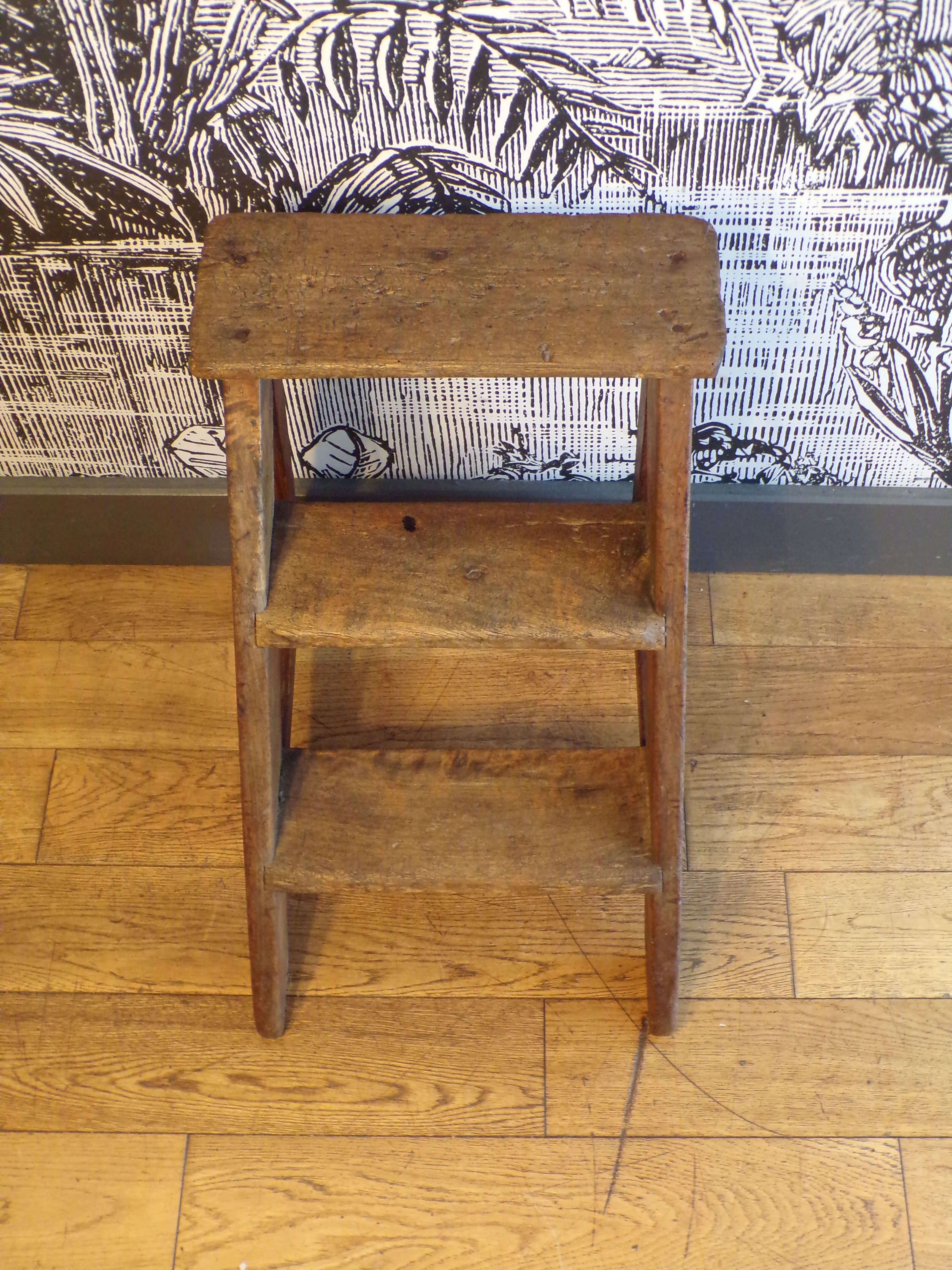 Old stepladder 3 wooden steps