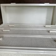 Commode en rotin blanc