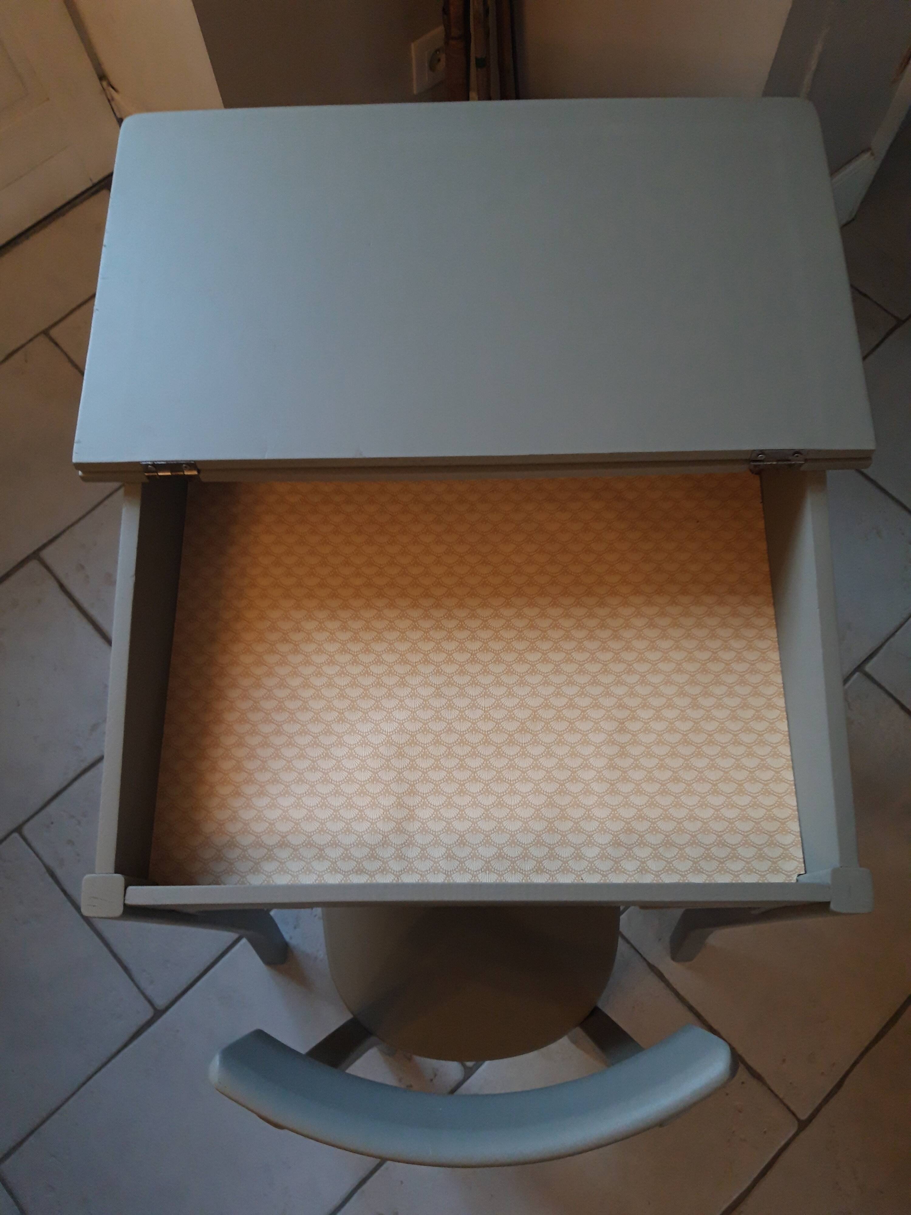 Baumann desk & chair 1950 color Lichen