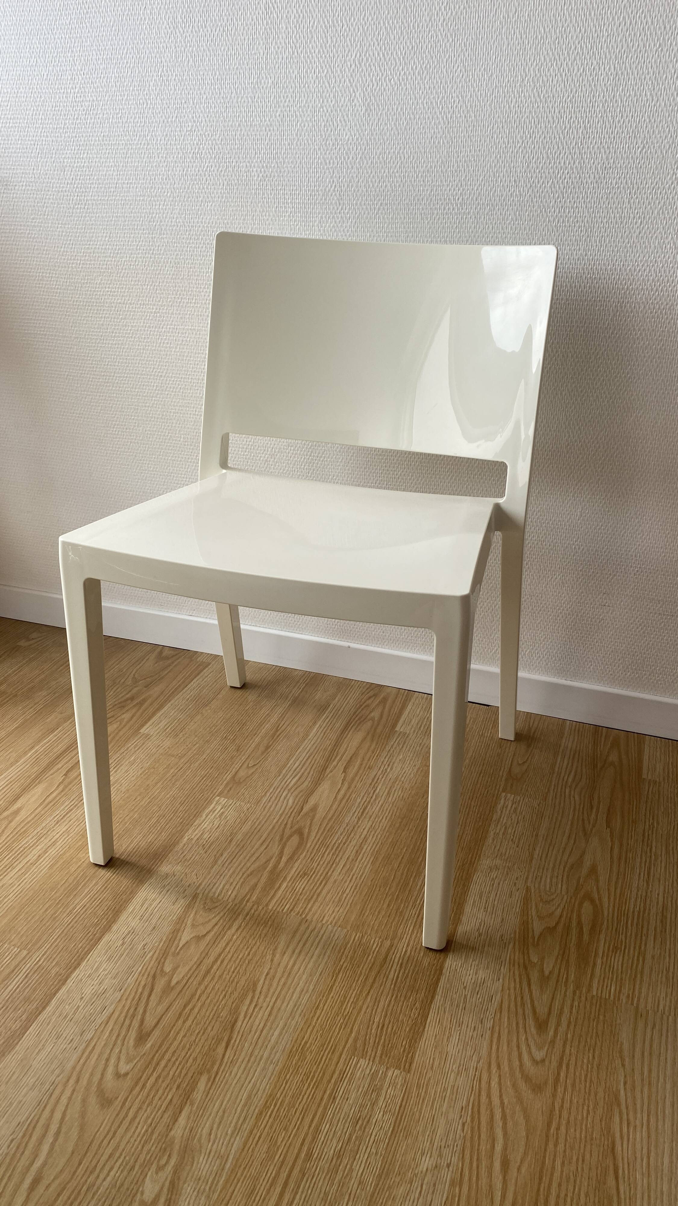 Chaise Lizz de Kartell by Piero Lissoni