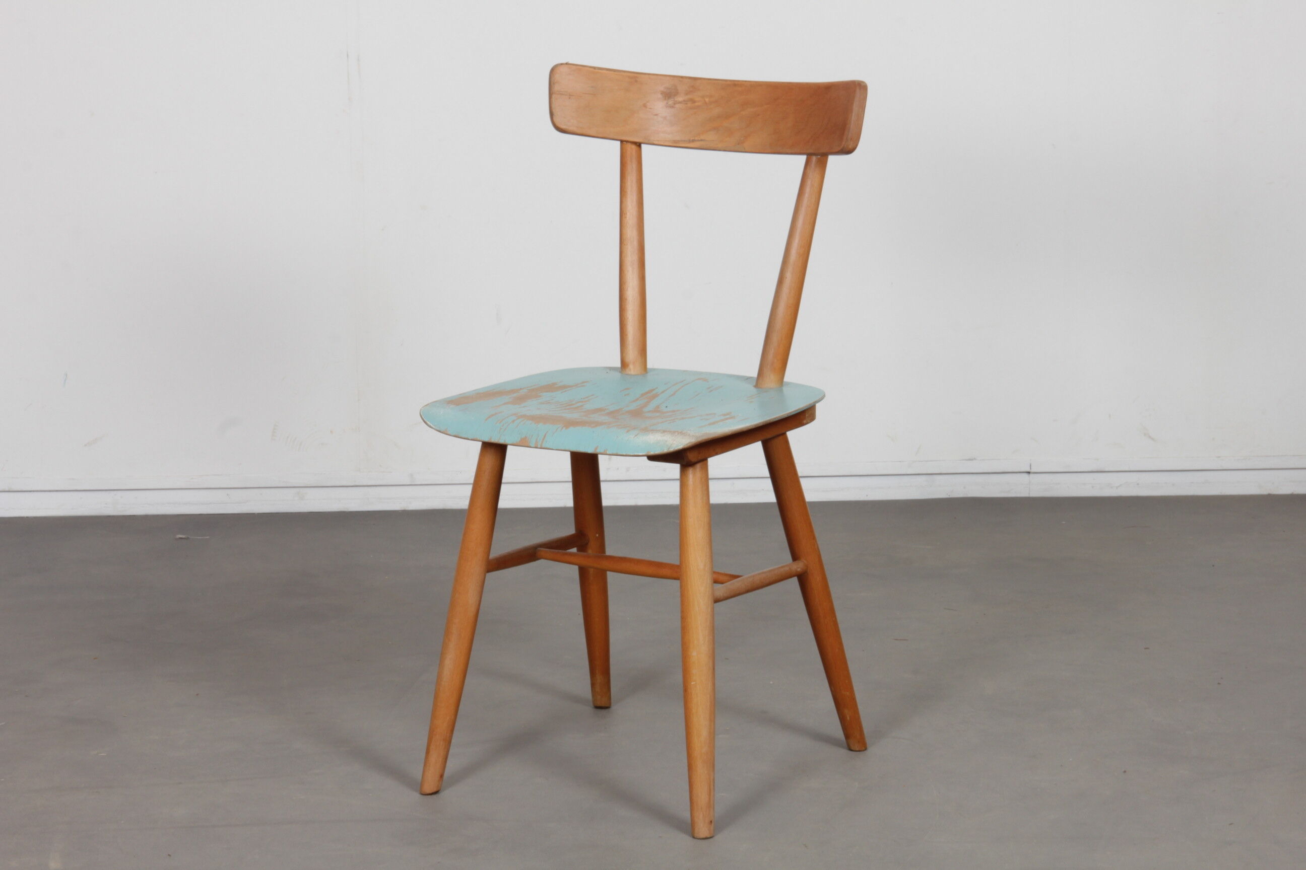 Vintage wooden chair produced by Ton, 1960