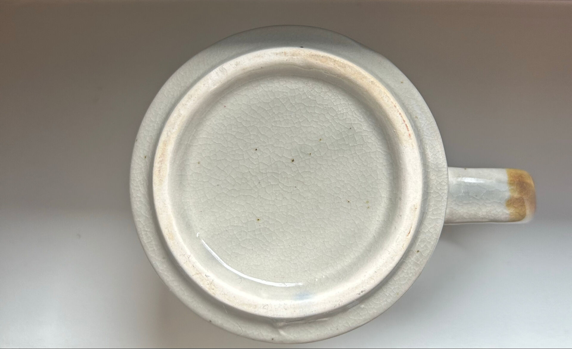 Vintage stoneware mug – Hand-painted floral pattern – Art Deco style