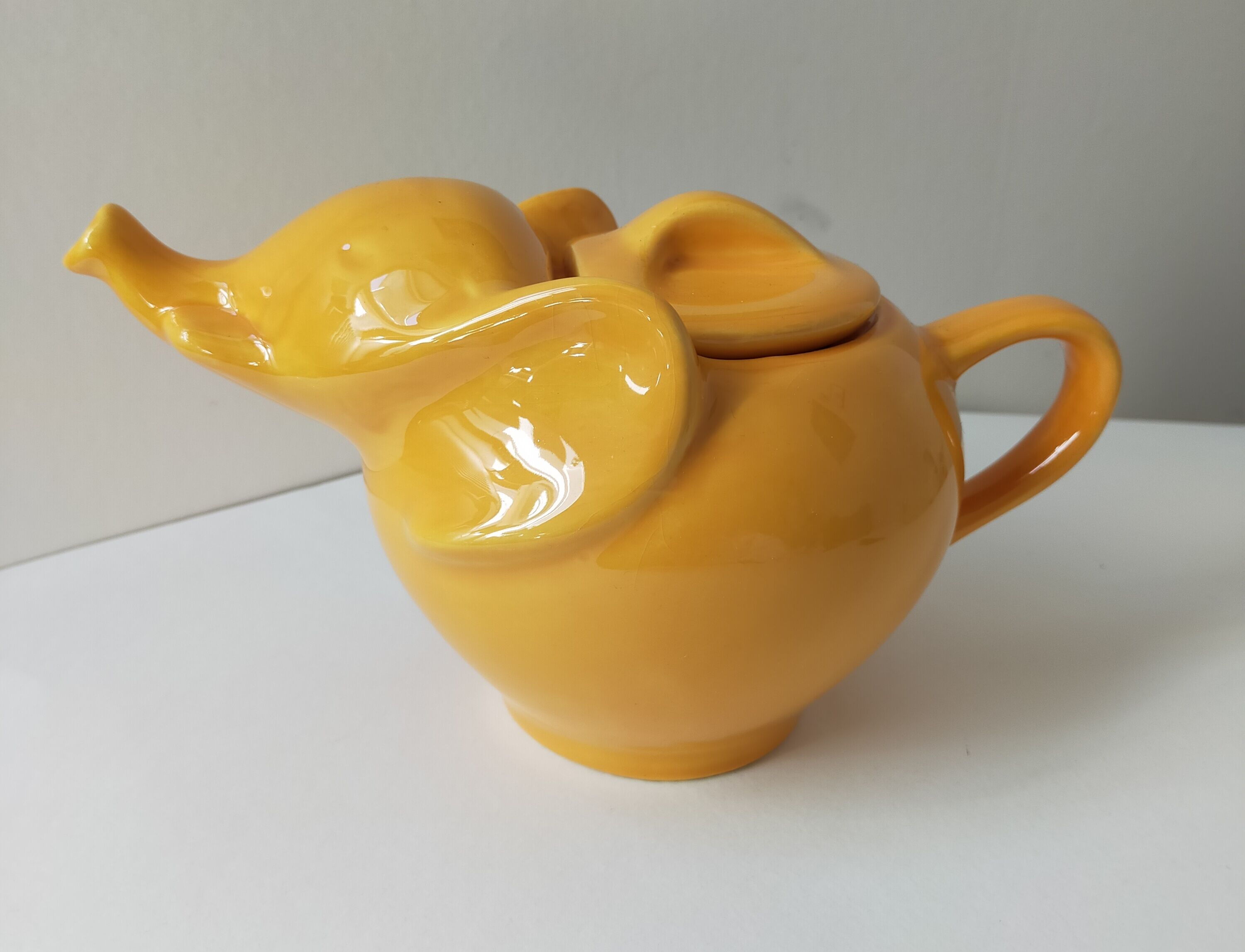 Orange-yellow elephant teapot