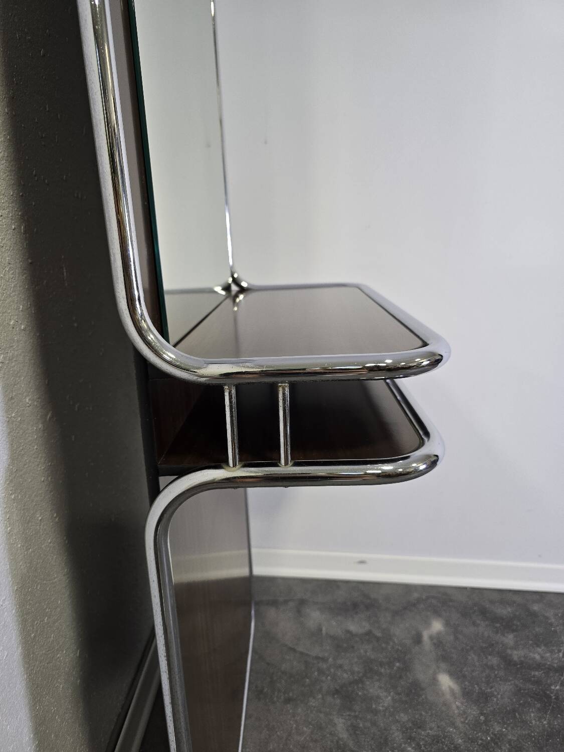 Miroir BAUHAS des années 70 en noyer