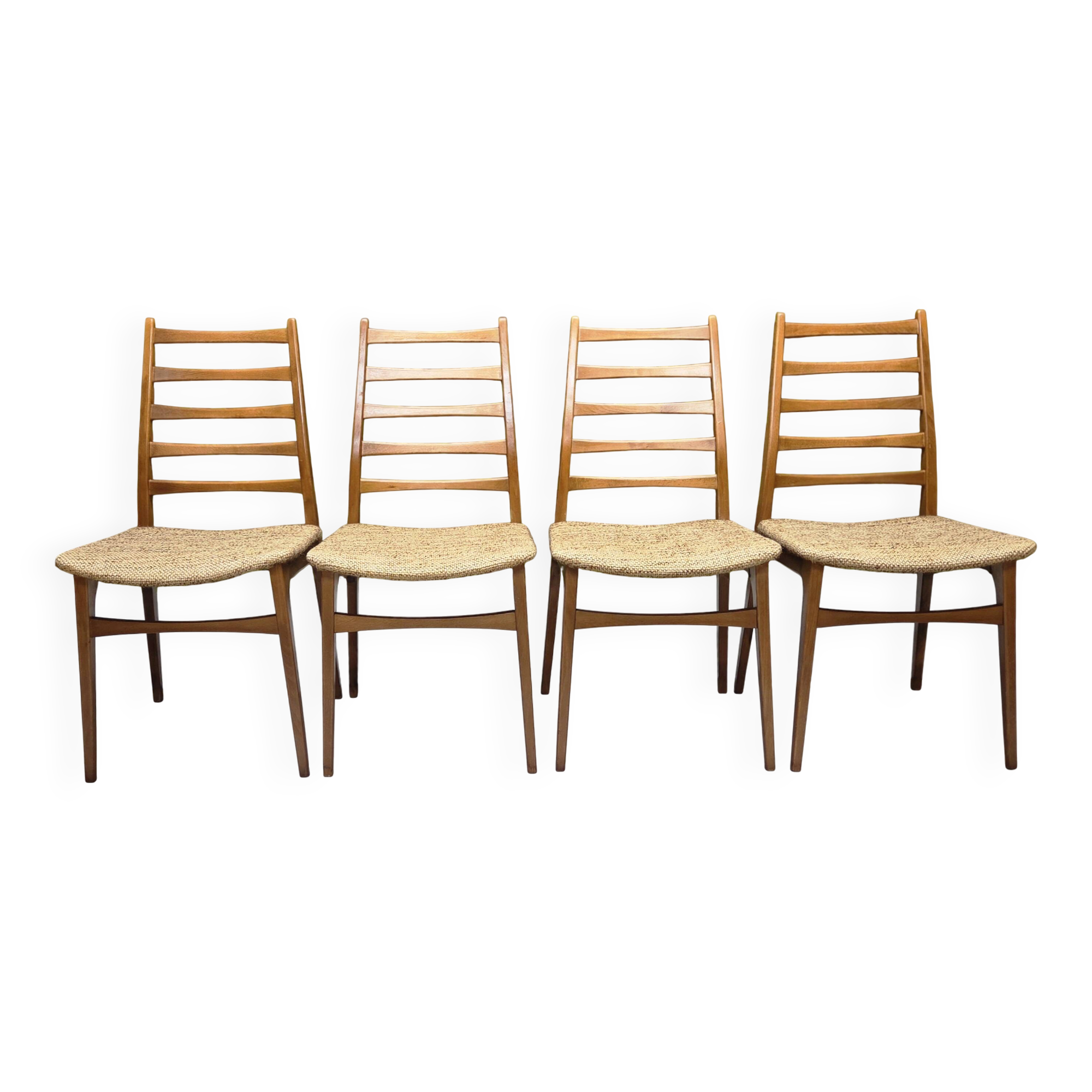 Lot of 4 Scandinavian chairs from the 1970s.