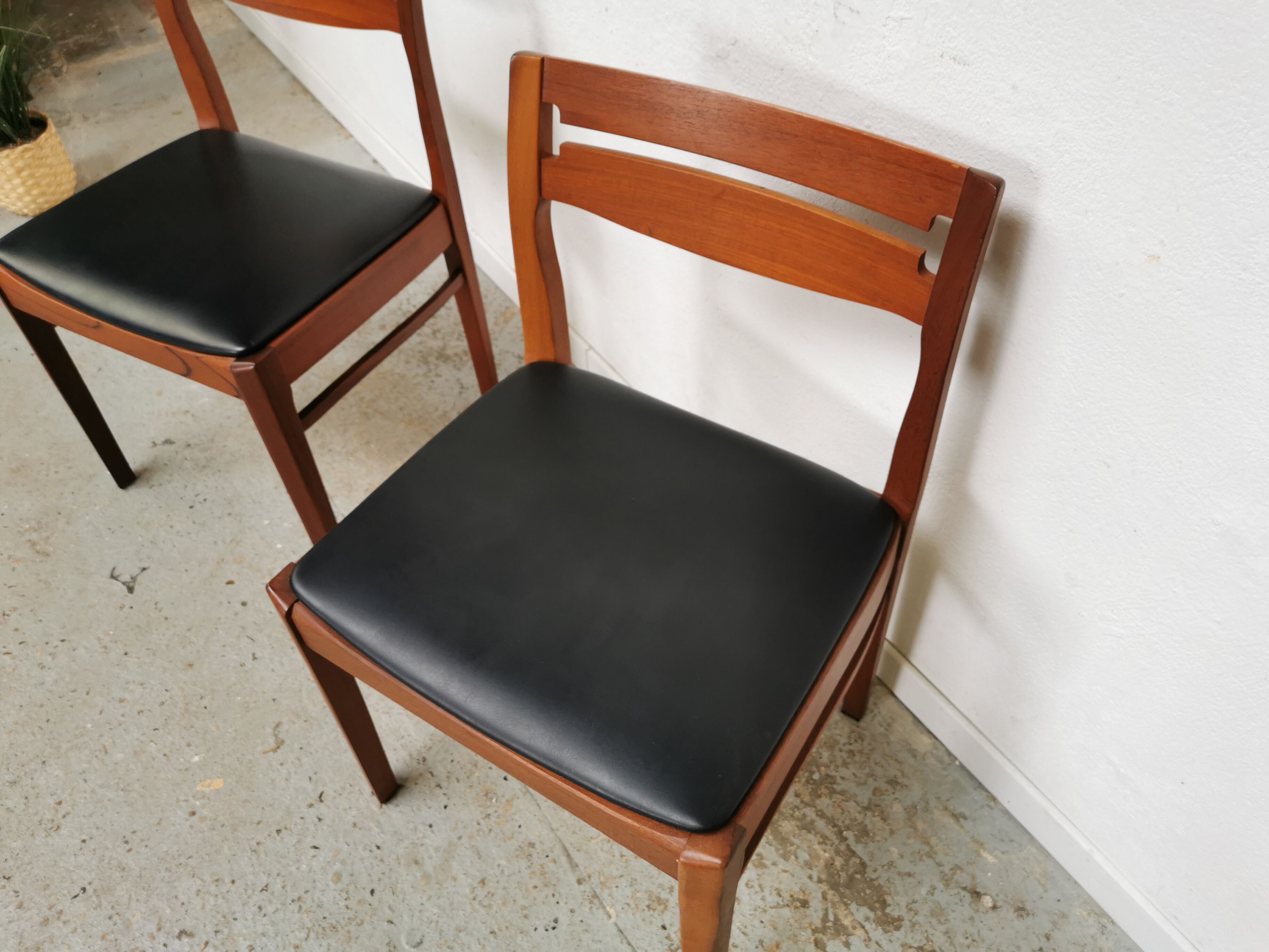 Set de 4 chaises scandinaves vintage teck