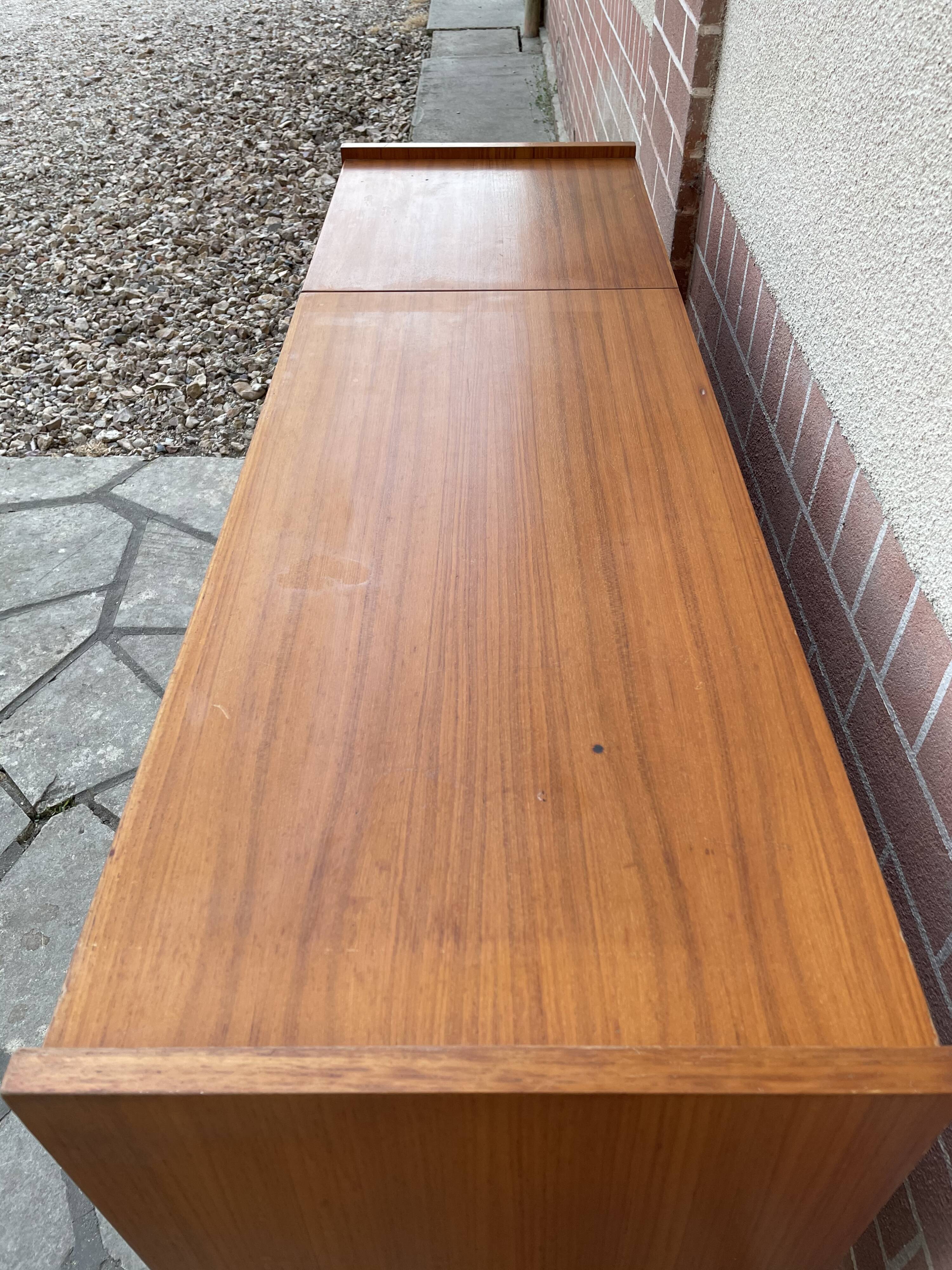 Sideboard brand Regy