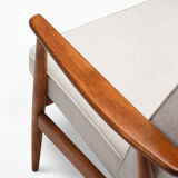 Paire de fauteuils type 300-192 GFM