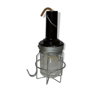 Lampe industrielle baladeuse en