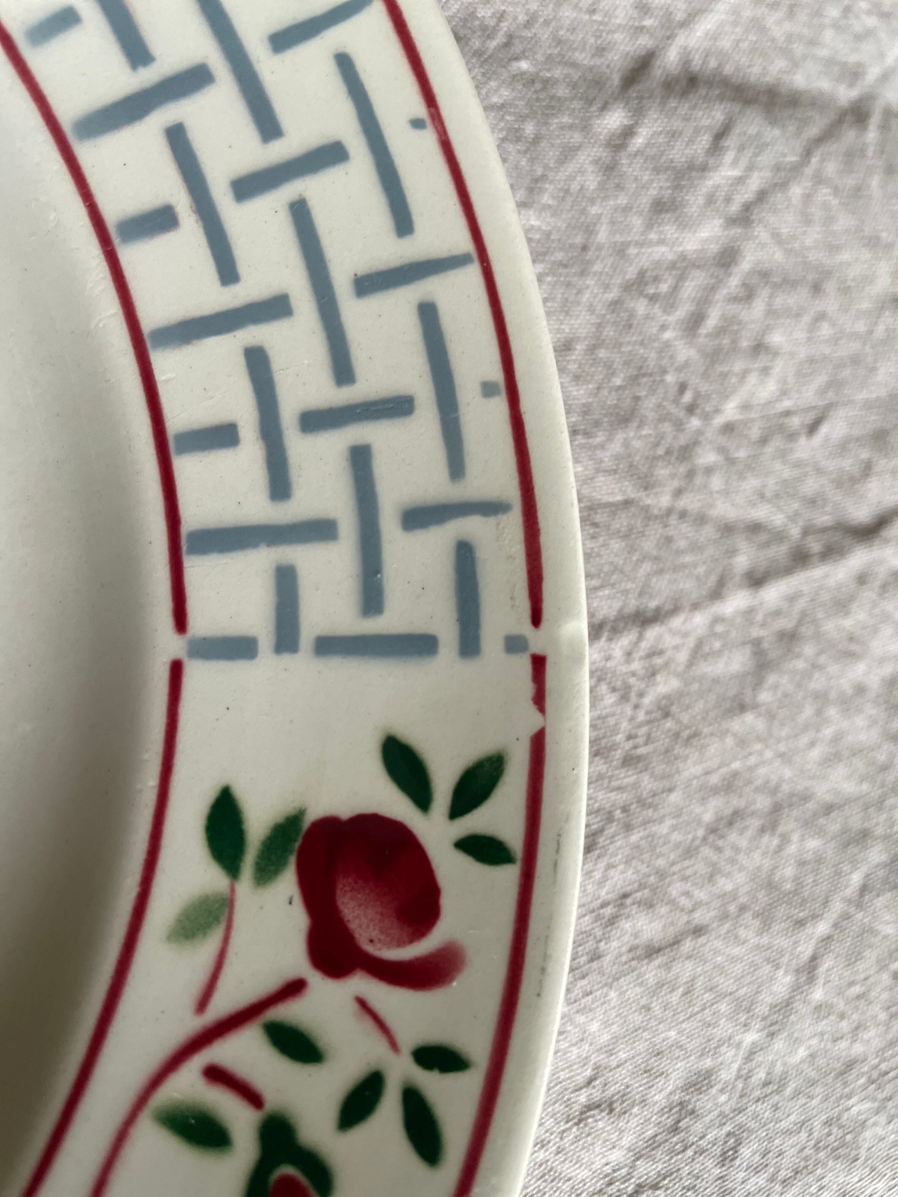 Flat plates Sarreguemines model Christiane