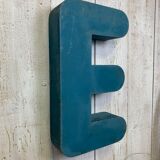 Sign letter "E"