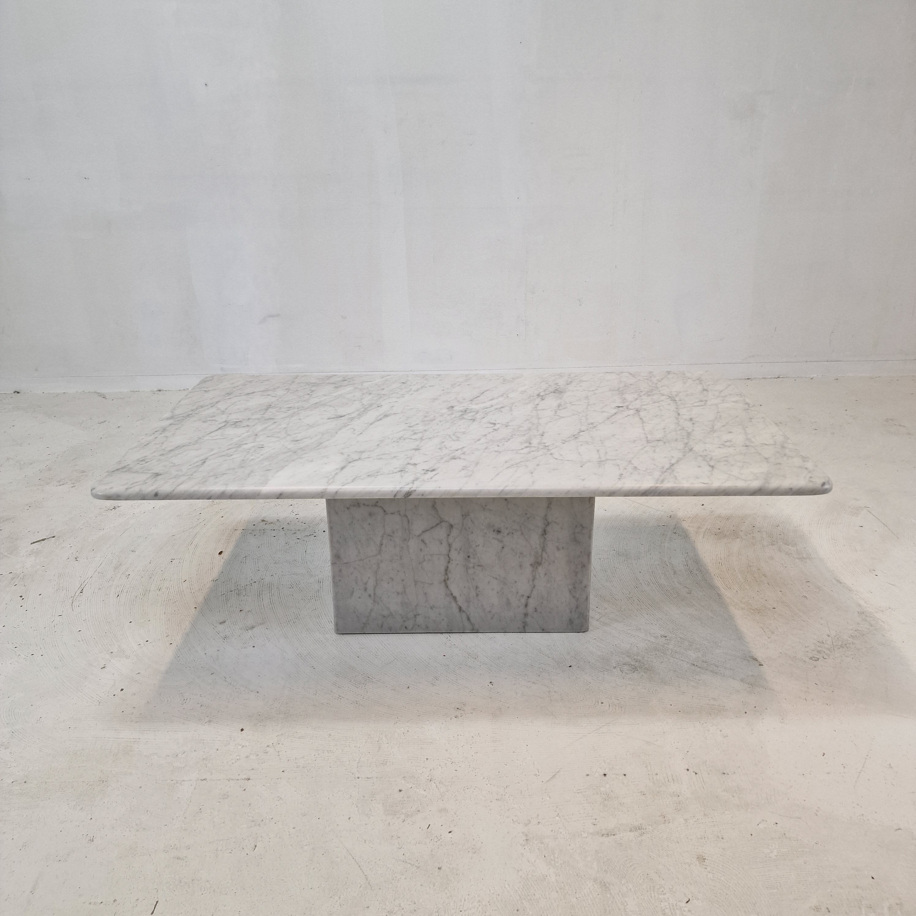 Italian marble coffee table, 1980s