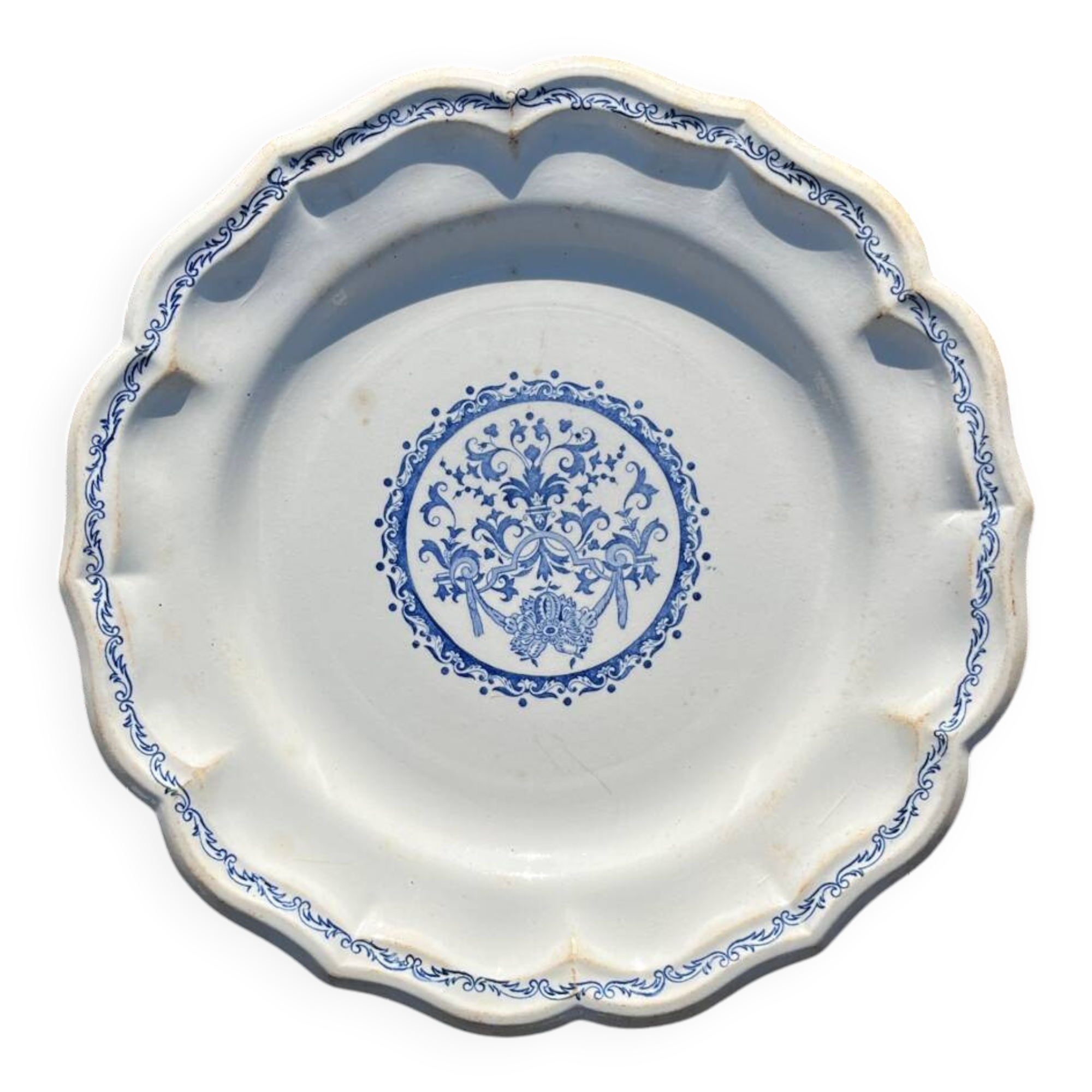 Old Gien earthenware dish with blue decoration