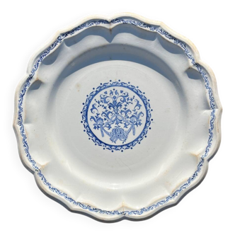 Ancien plat en faience de Gien décor bleu