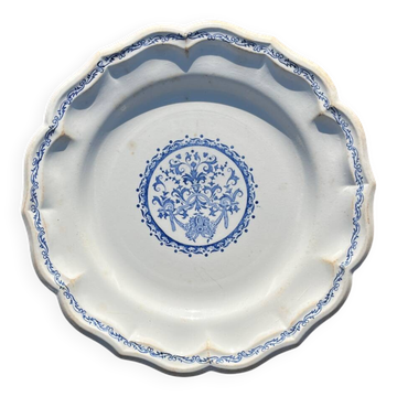 Old Gien earthenware dish with blue decoration