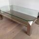 Table basse chromée à plateaux de verre et miroir