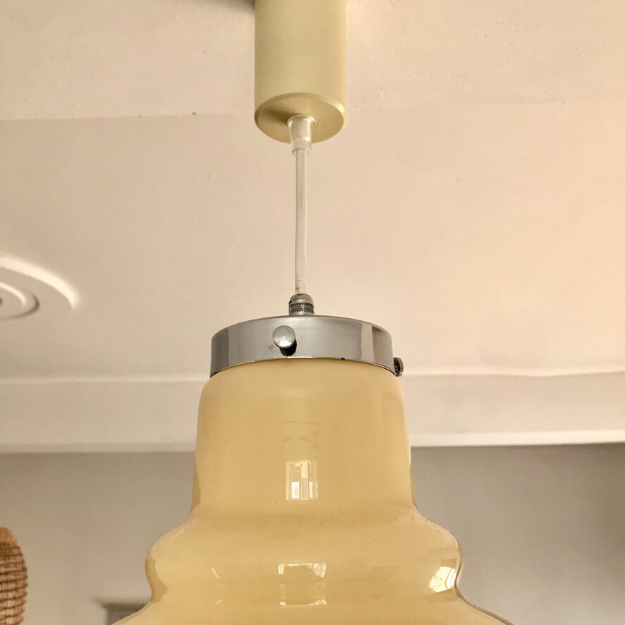 Suspension globe opaline cream