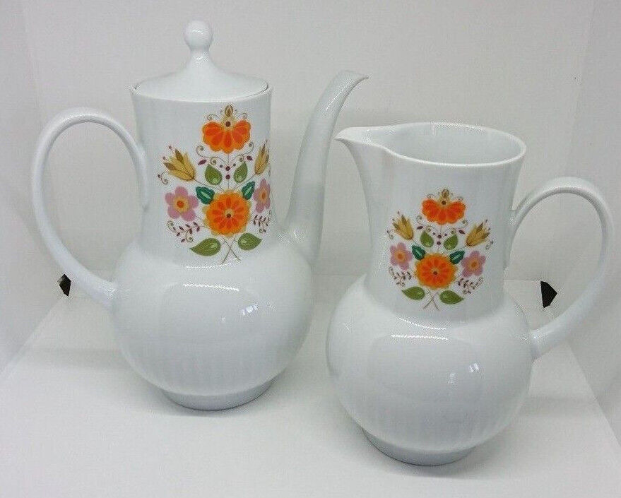 Vintage coffee & pitcher set "bavaria schirnding" decor flowers