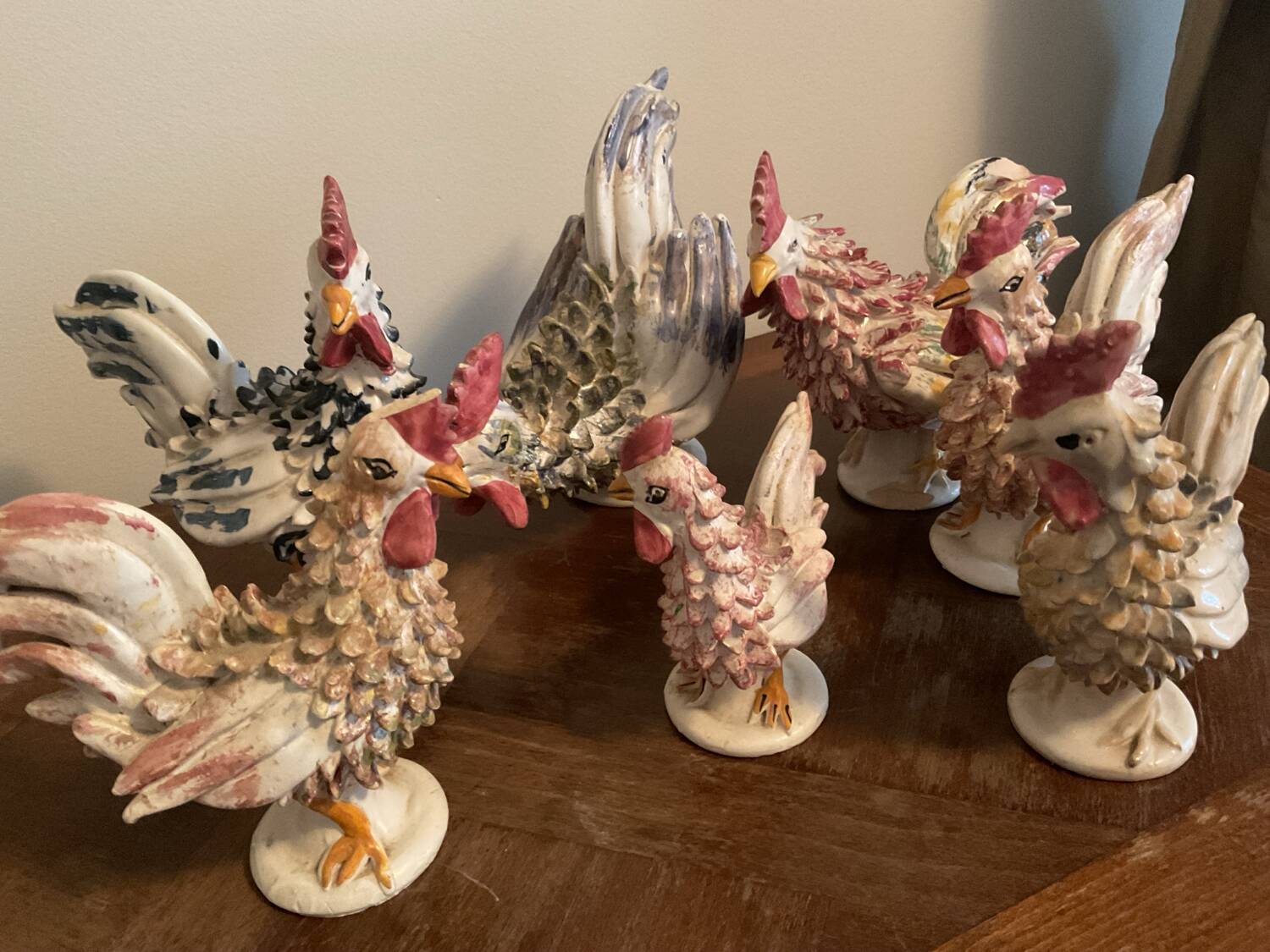 Coqs en porcelaine