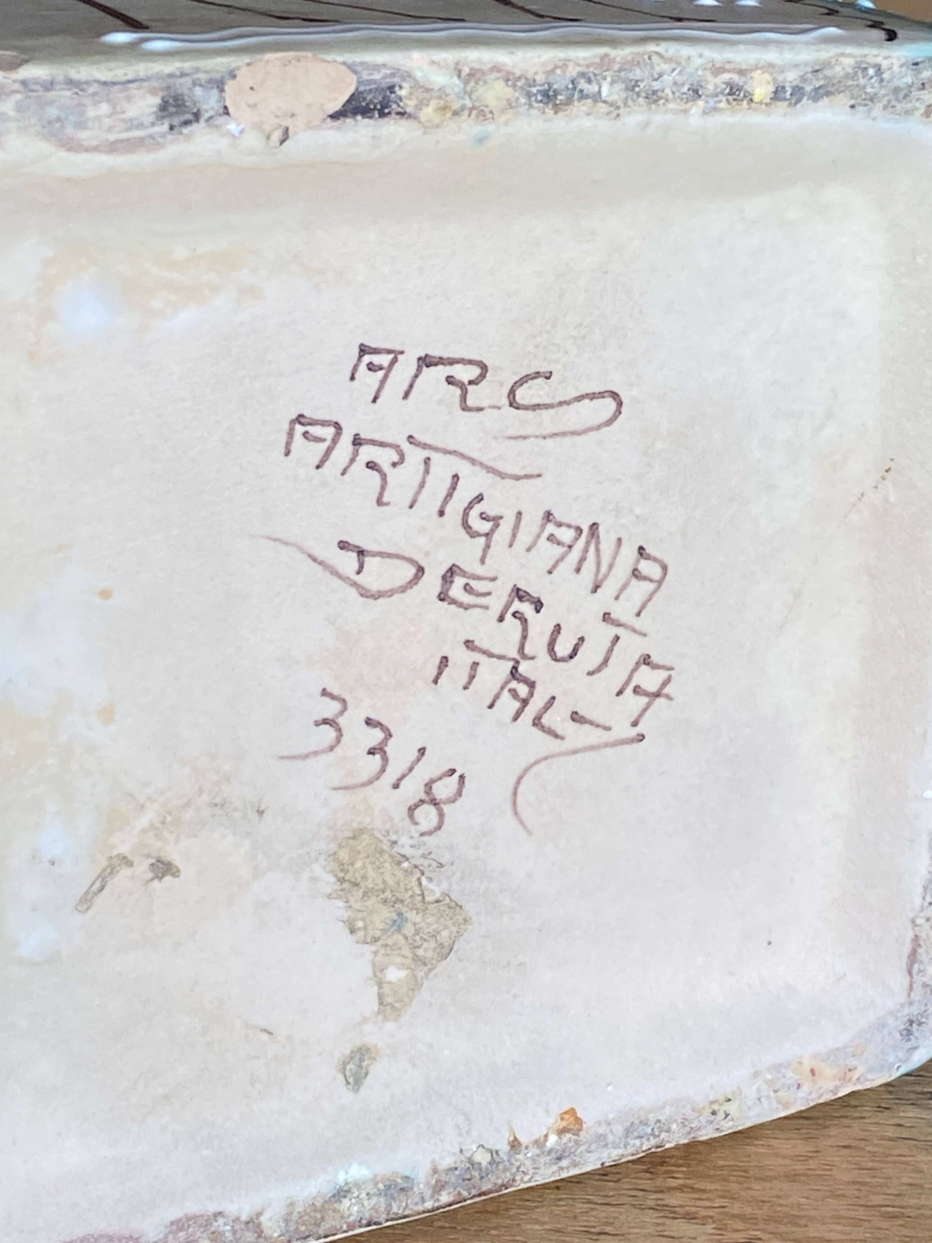 Italian vintage vase Deruta