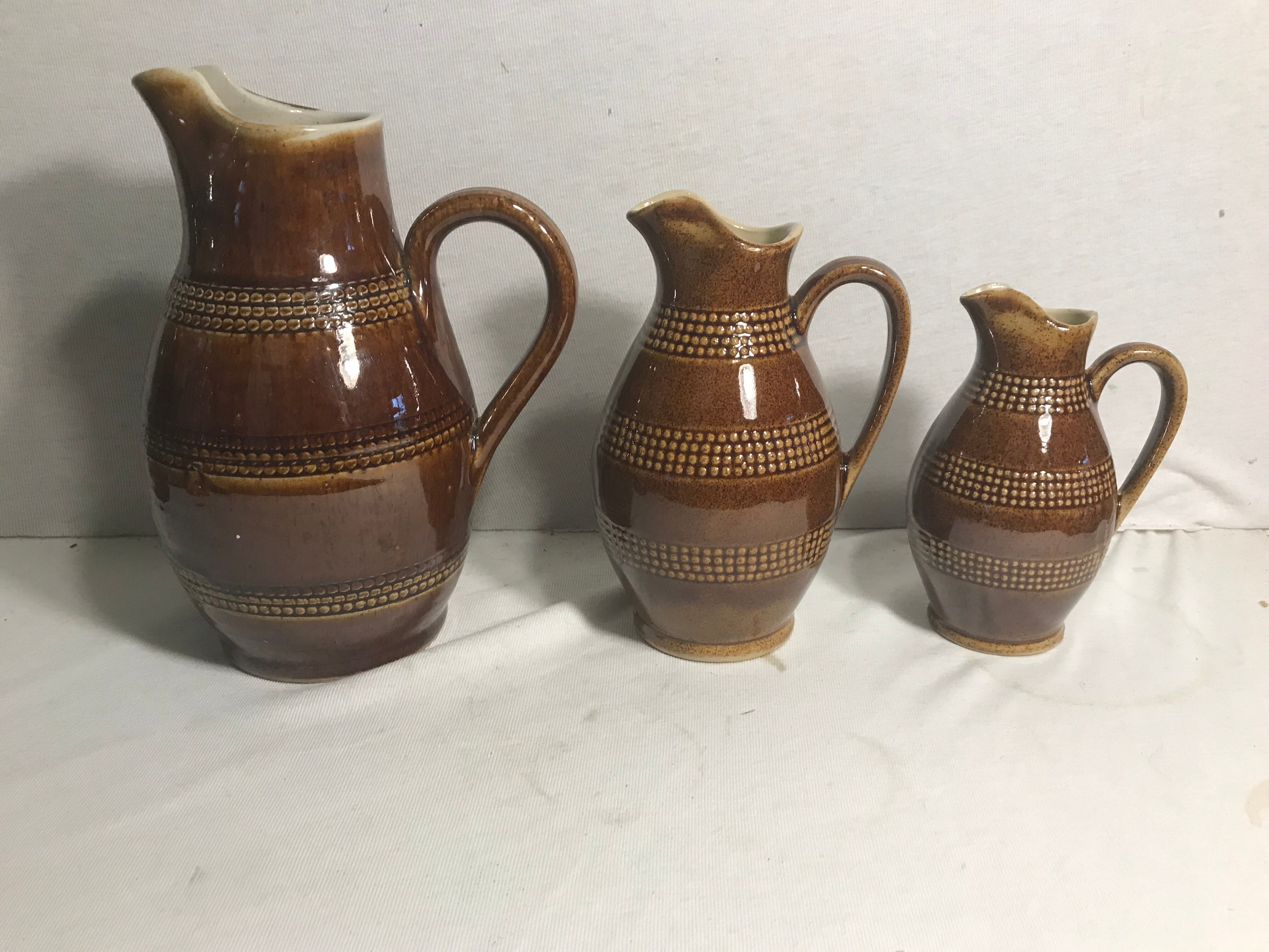 Series 3 former pitchers sandstone from Berry