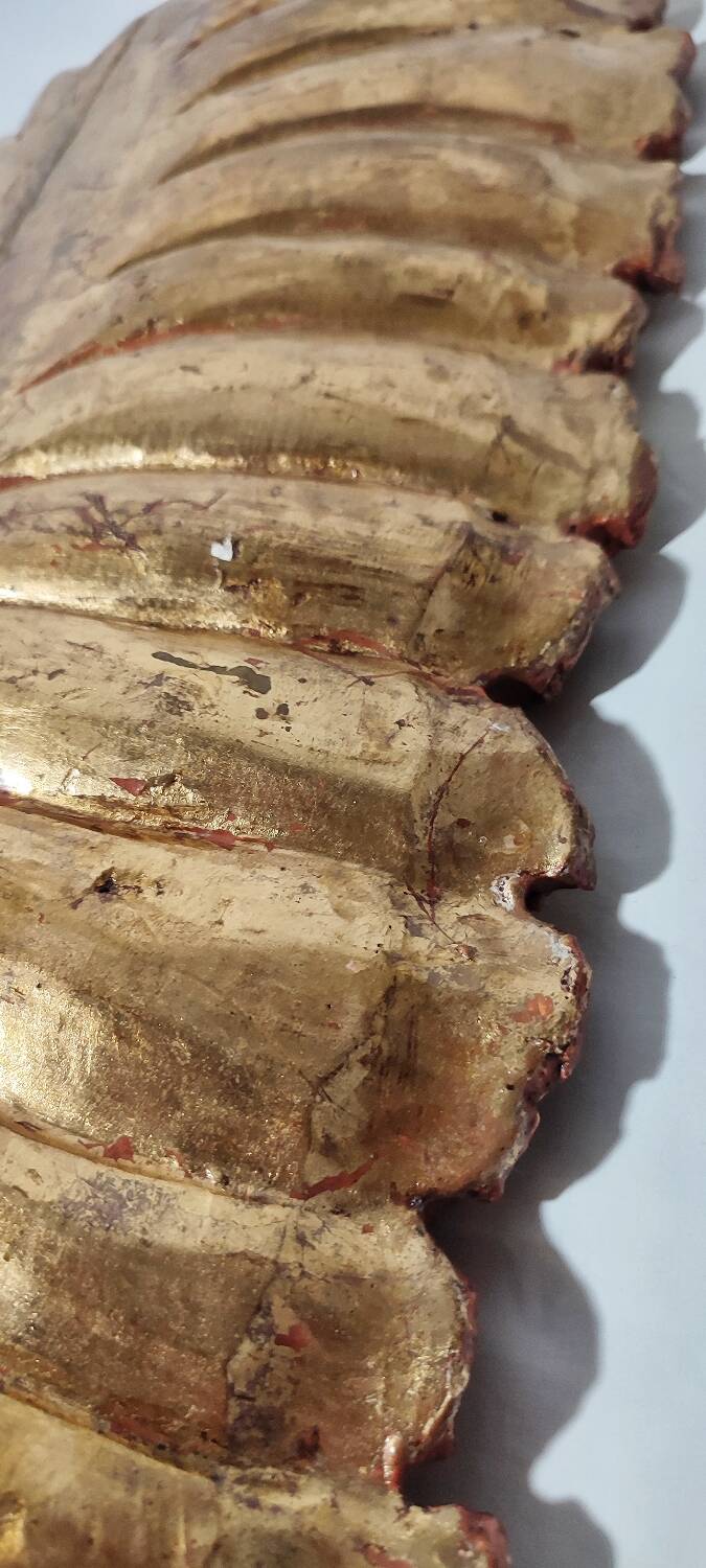 Centro de mesa de madera y pan de oro. España, 1930s.