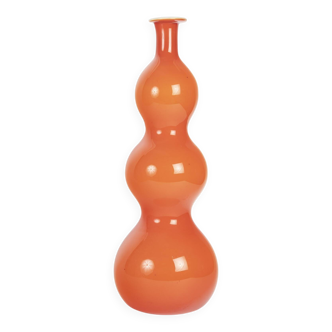 Important vase en verre orangé