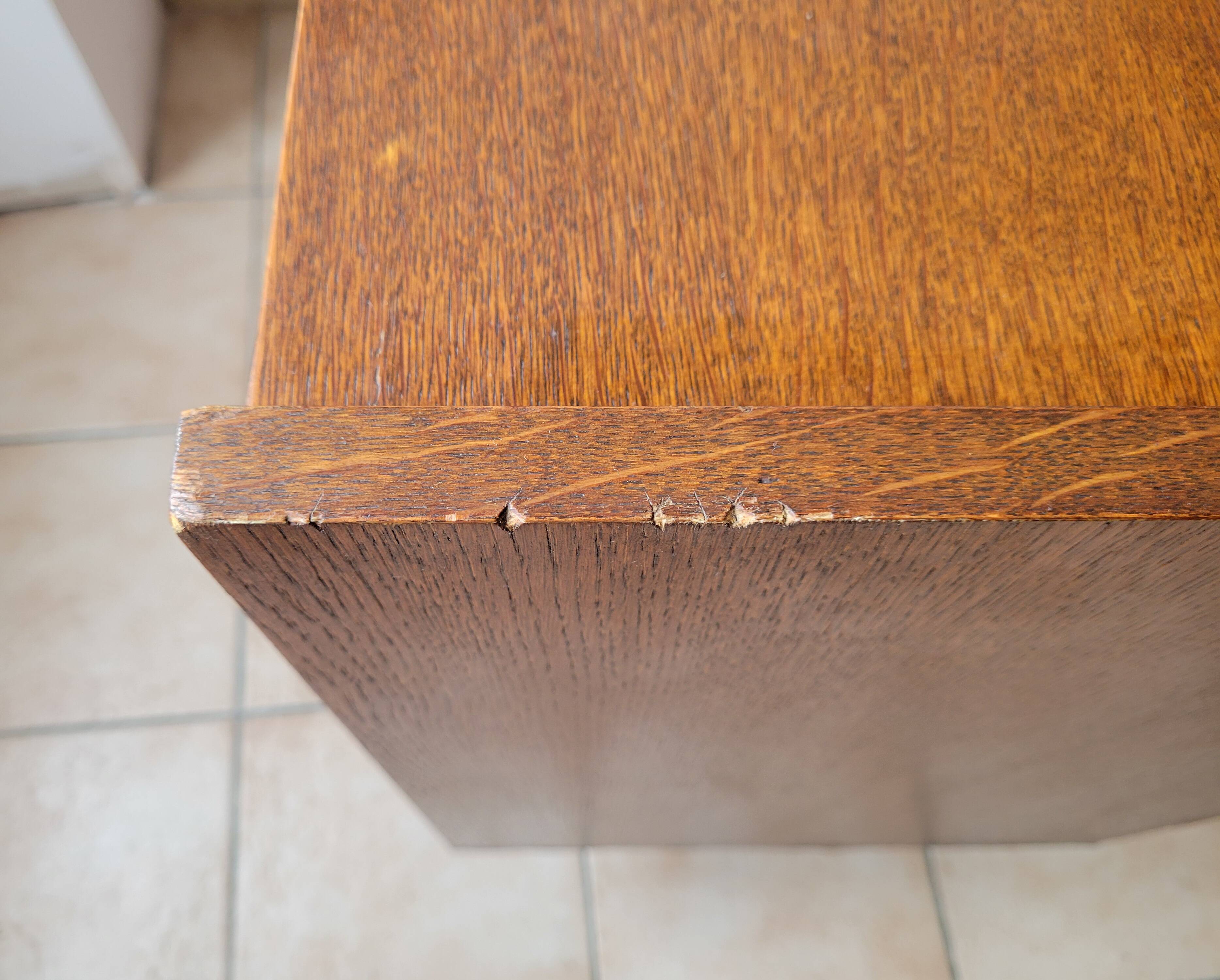Vintage oak chest of drawers