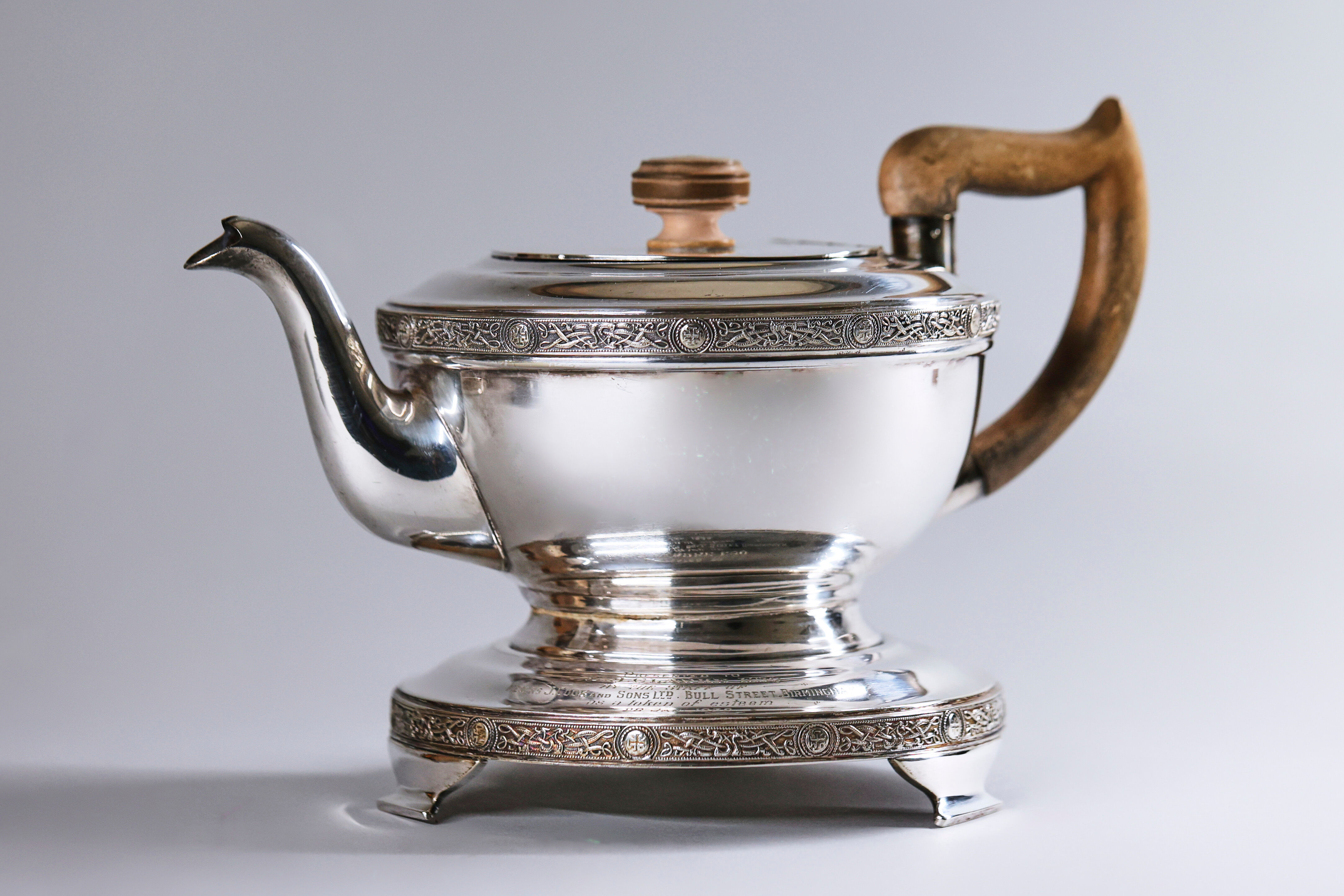 Elegant vintage teapot and support, Silver Plate, Old Sheffield, 19th century