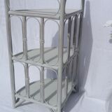 Corner shelf