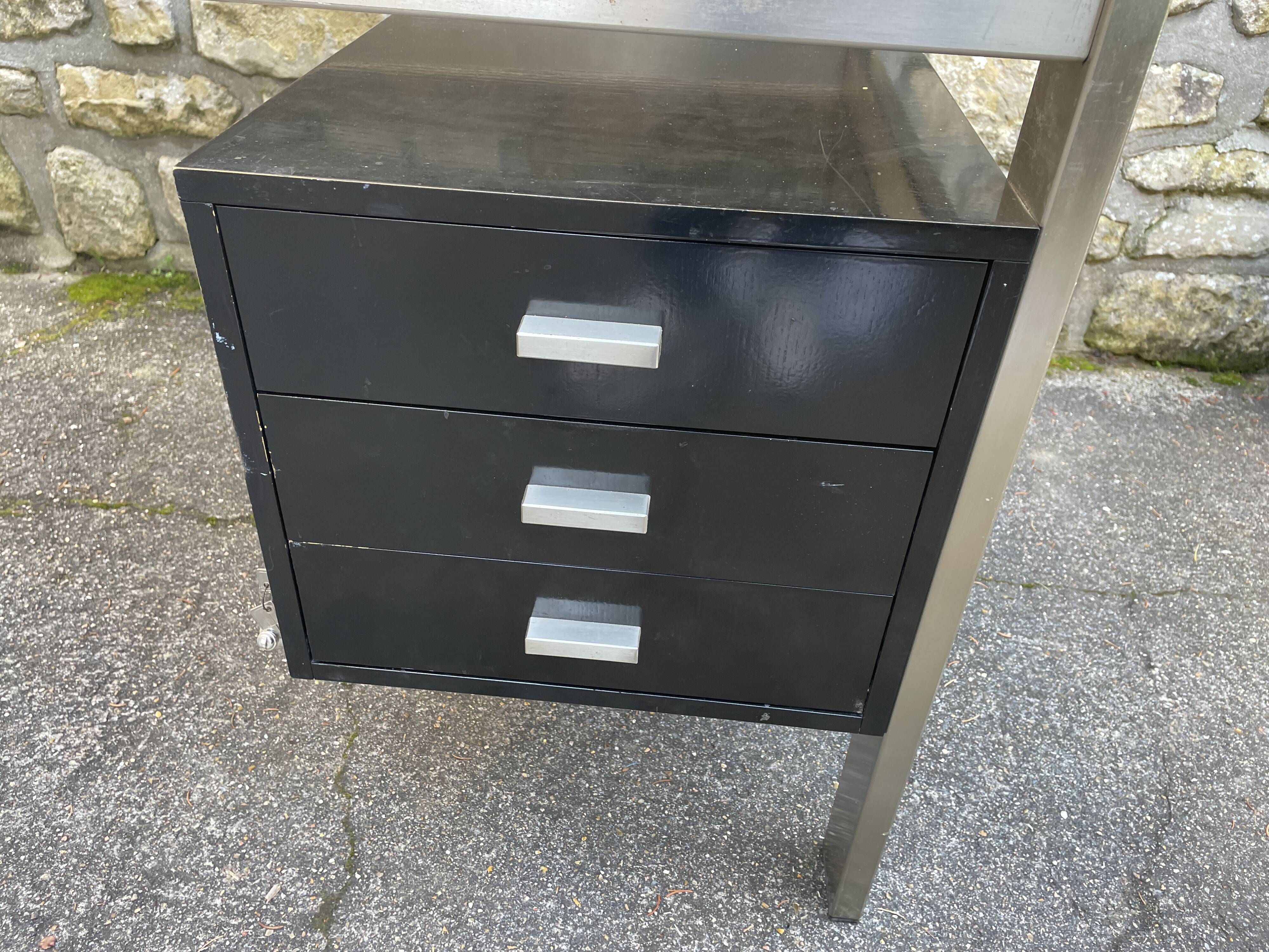 Vintage desk in smoked glass and brushed steel. 1970. Suspended box