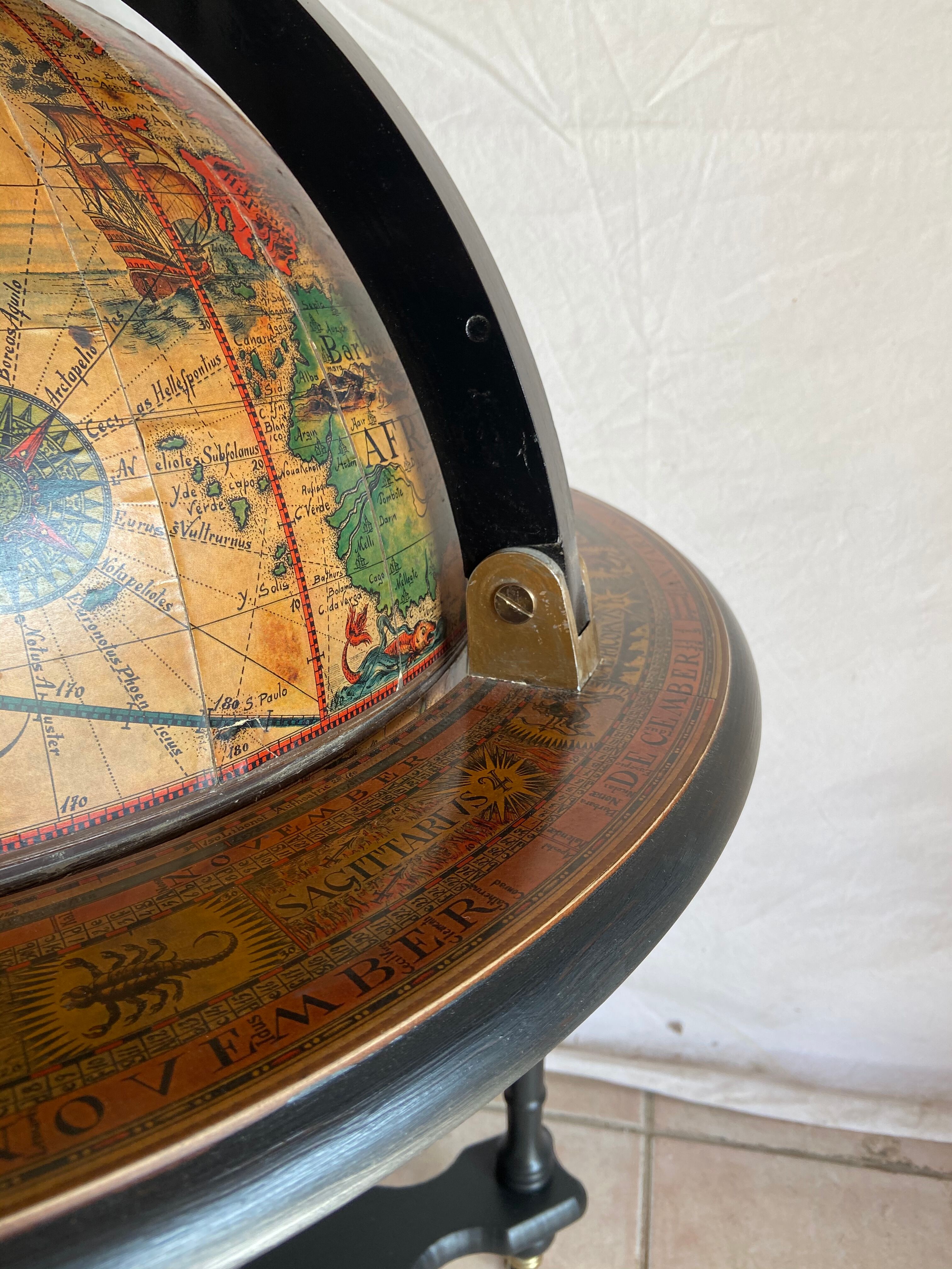 Vintage bar world map Italy 1970