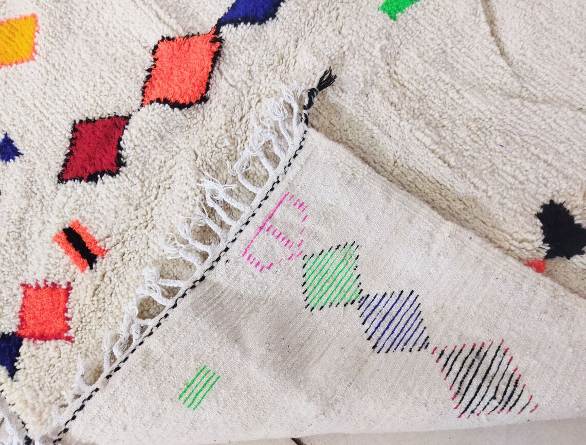 Moroccan berber carpet 278x190cm