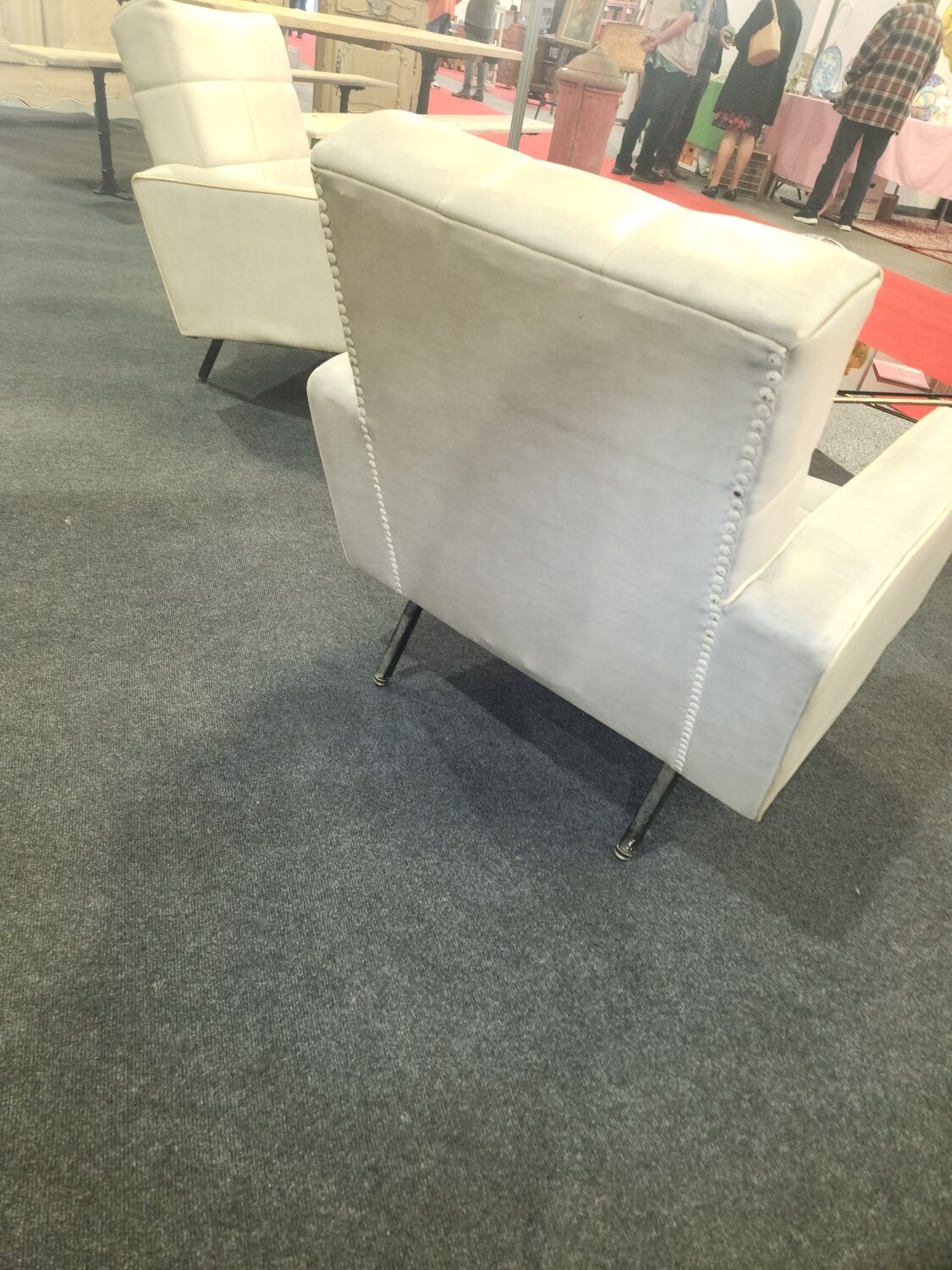 Paire de fauteuils des années 60