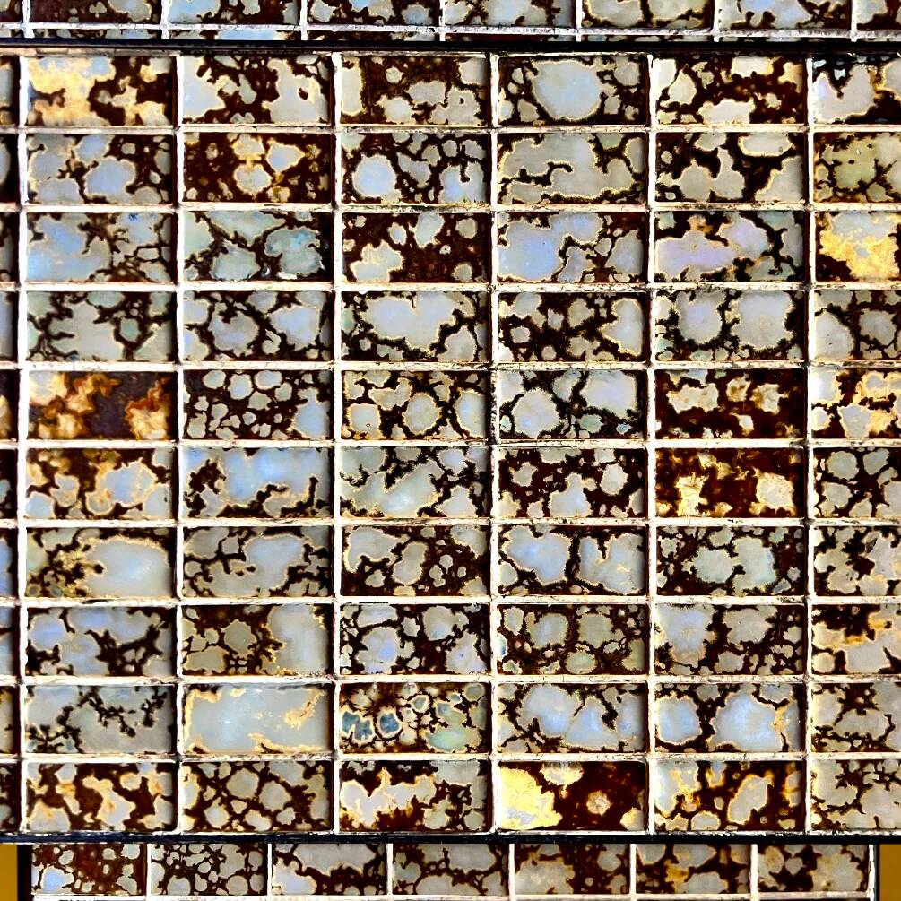 Tables gigognes en céramique, mosaïque et métal noir, années 60-70