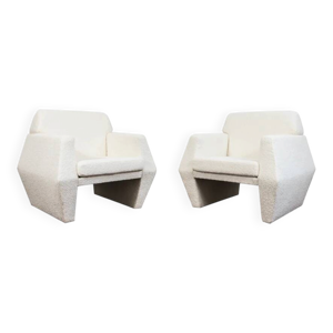 Chaises armoires géométriques